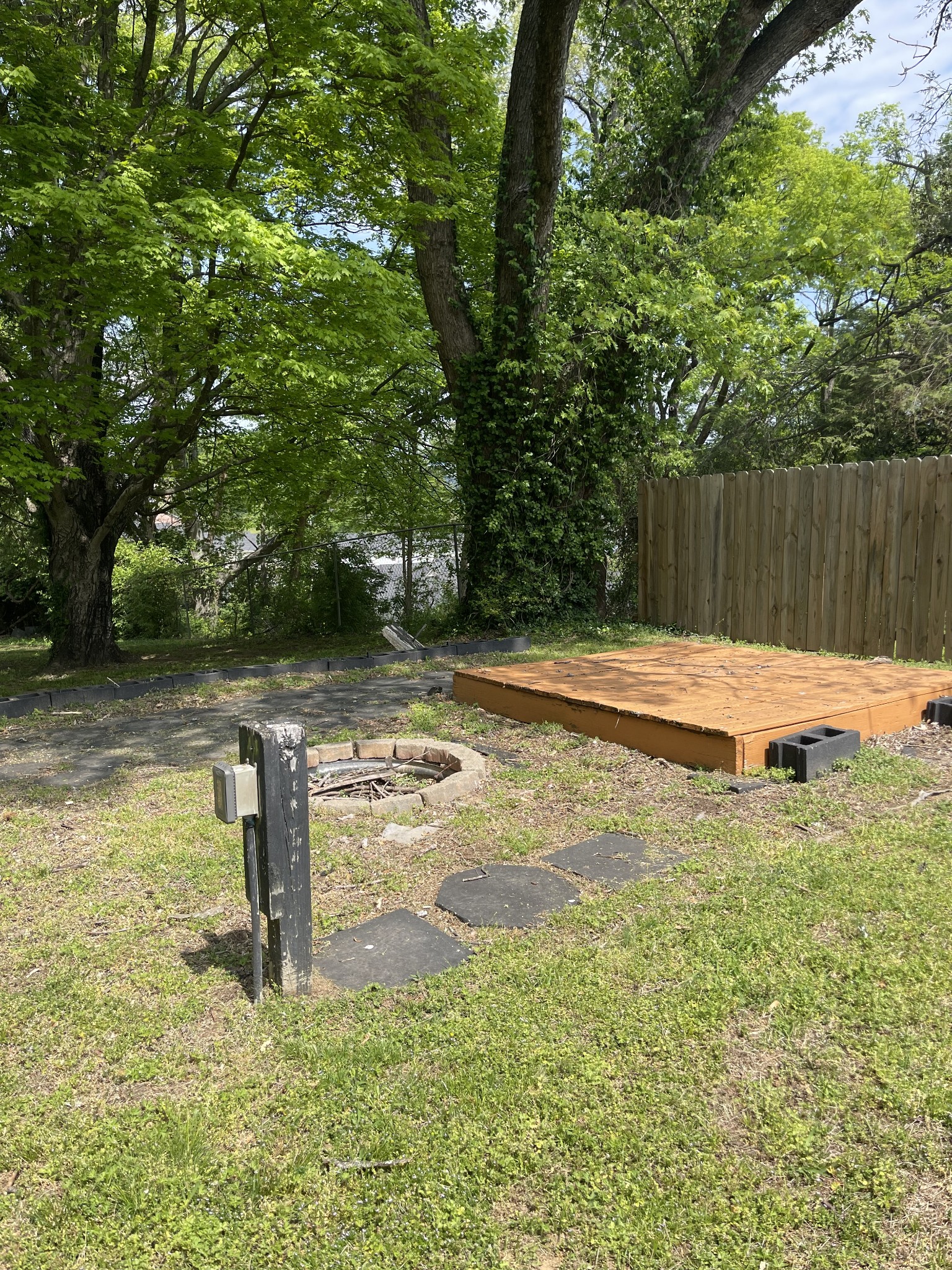 1518 Spence Ct
