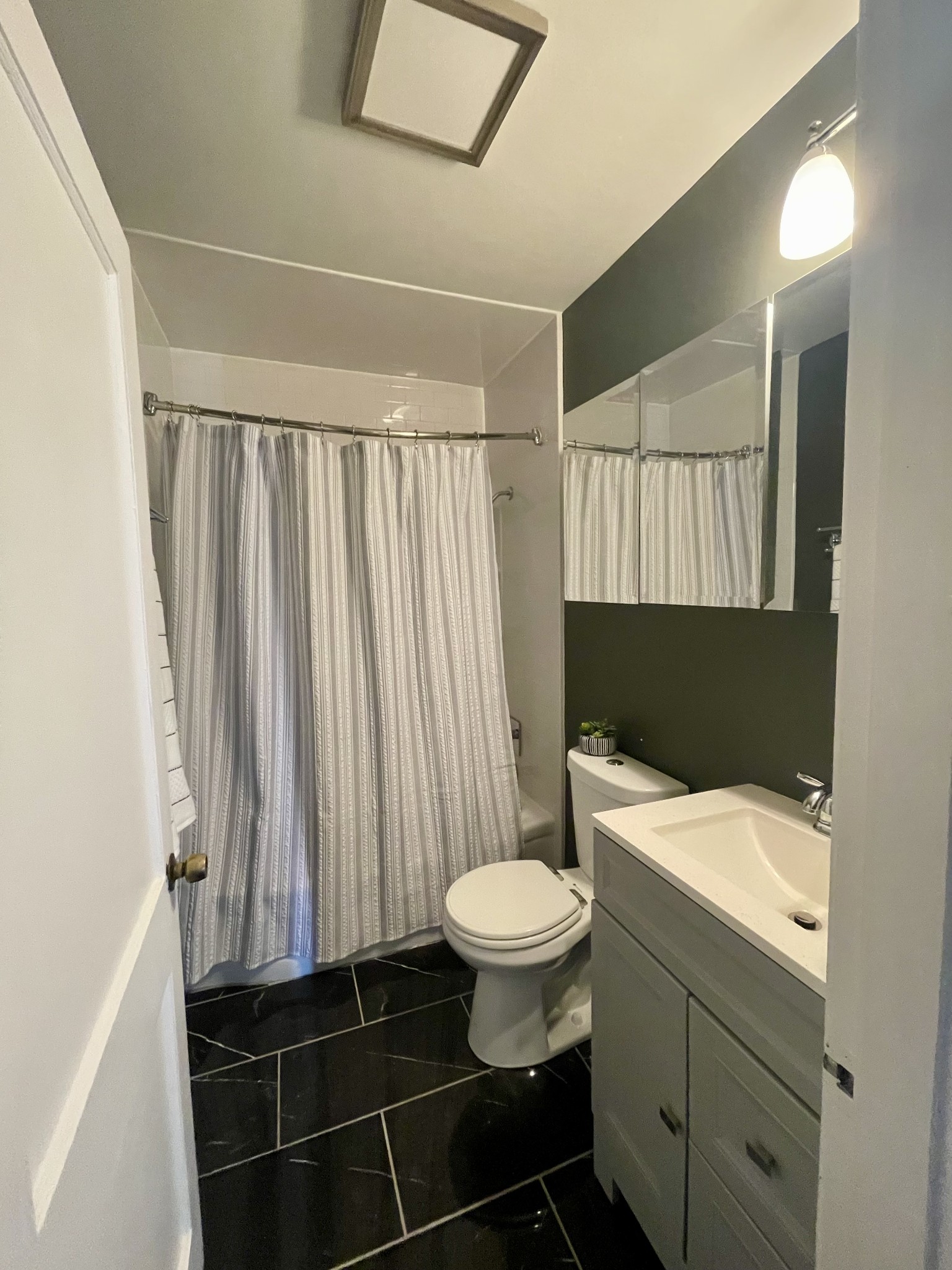 1518 Spence Ct