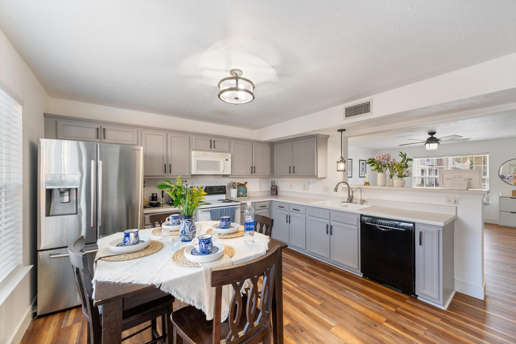 324 Arapaho Dr