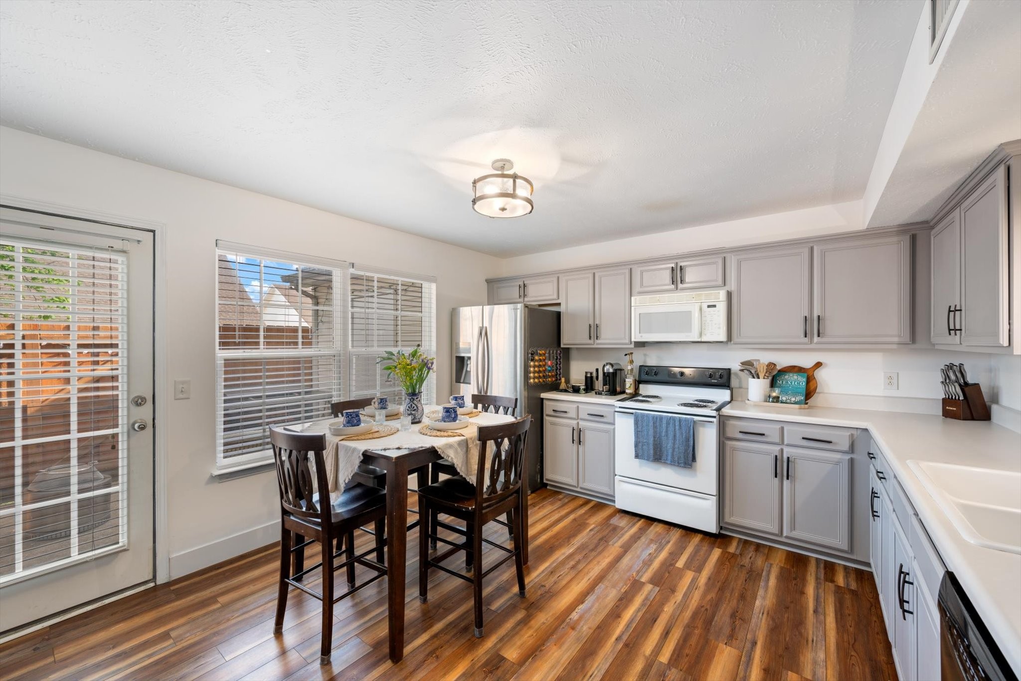 324 Arapaho Dr