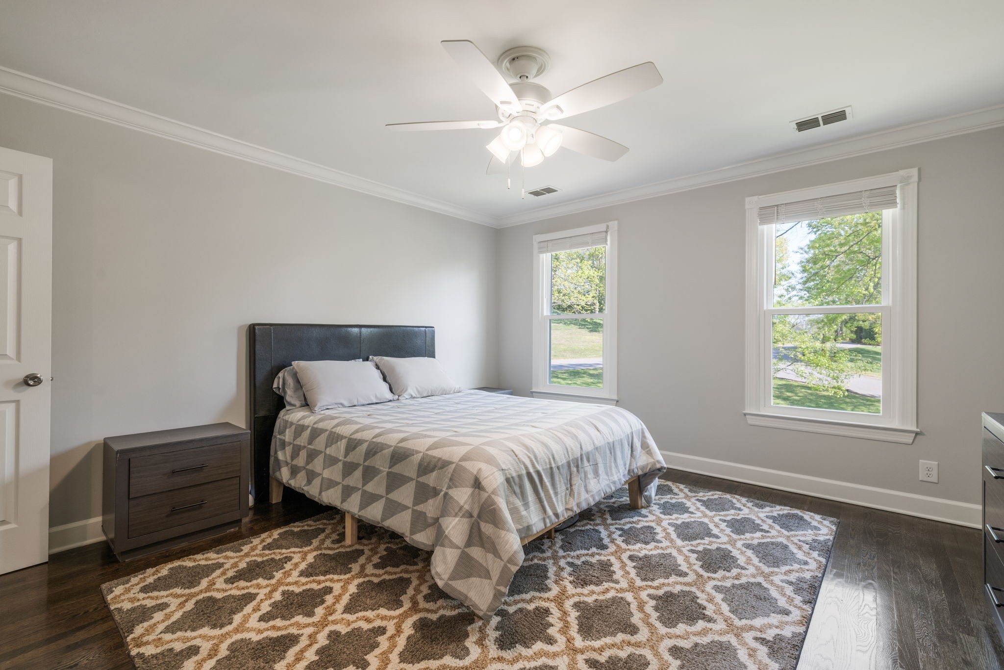 910 Elmington Ct