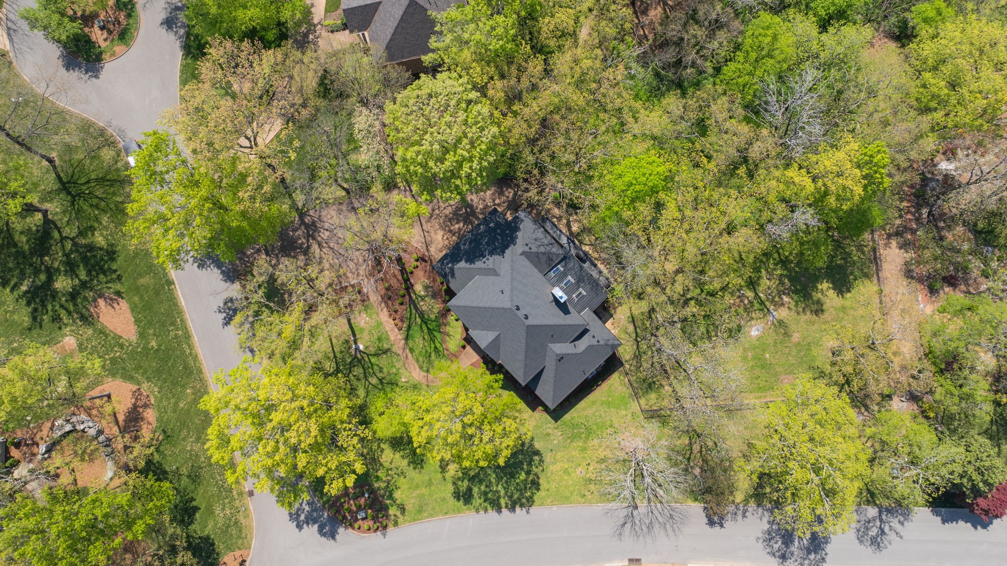 910 Elmington Ct