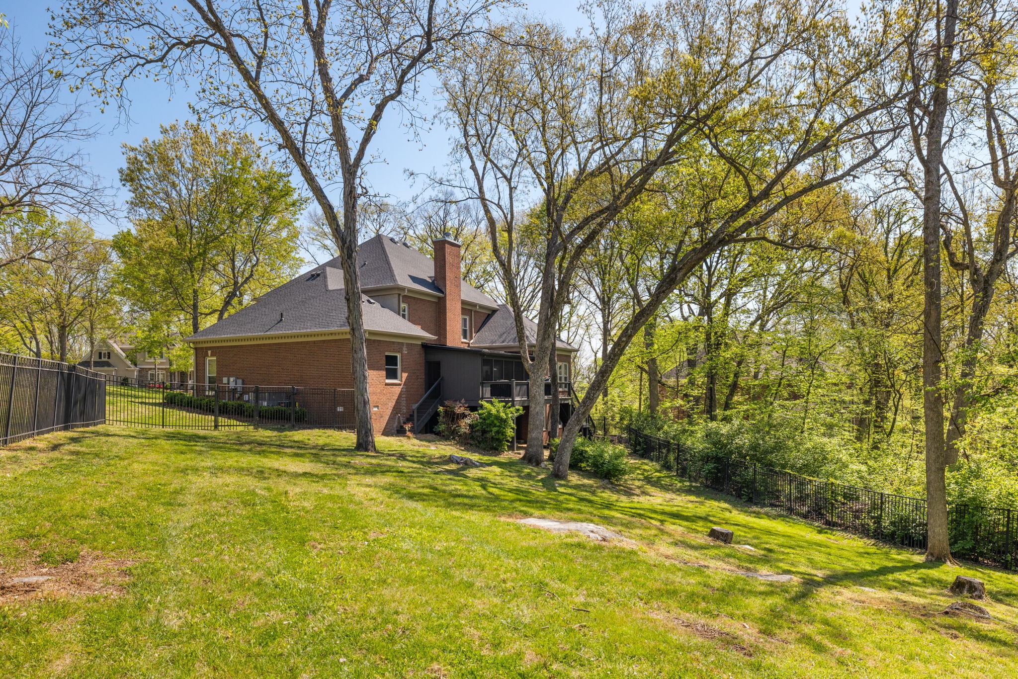 910 Elmington Ct