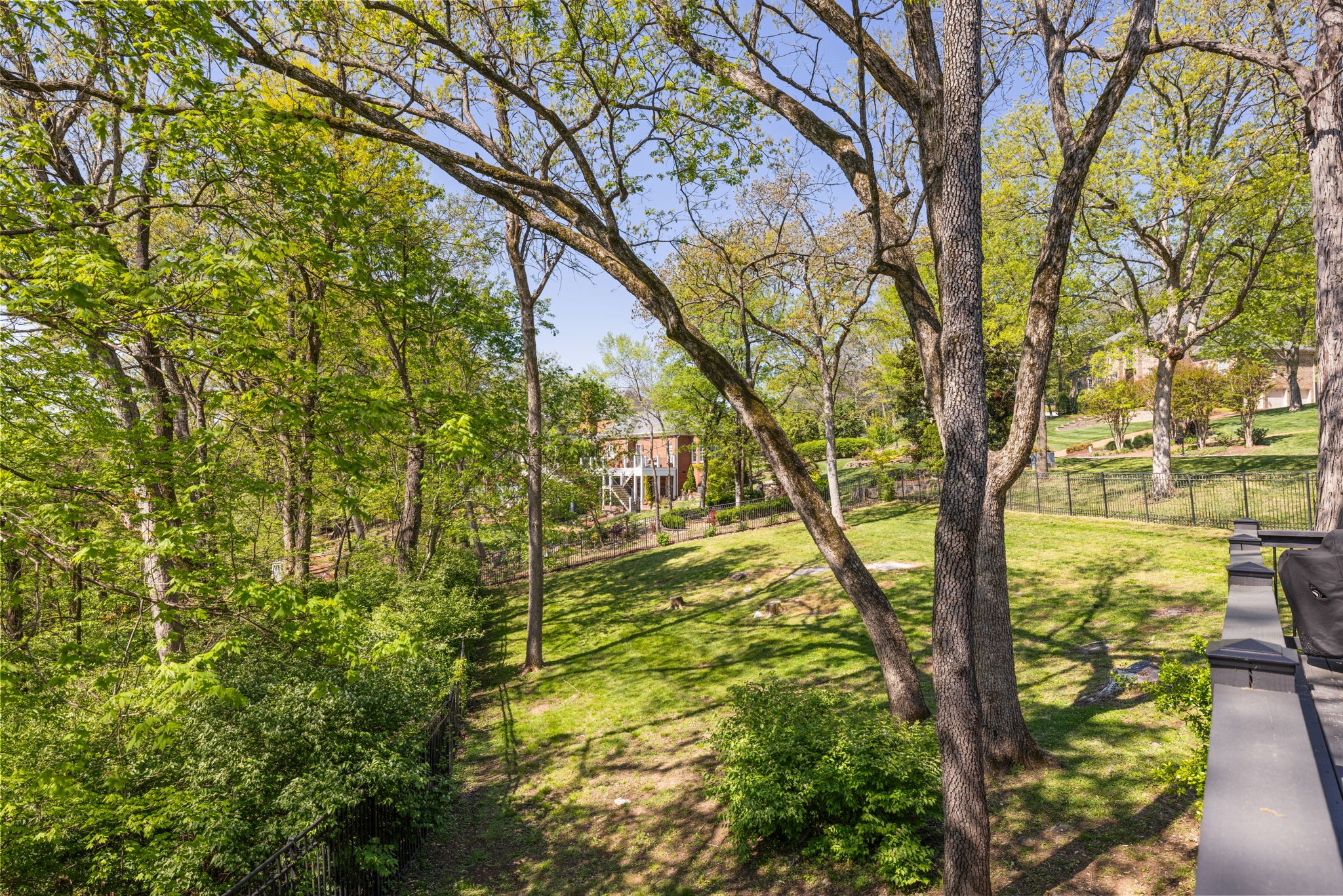 910 Elmington Ct