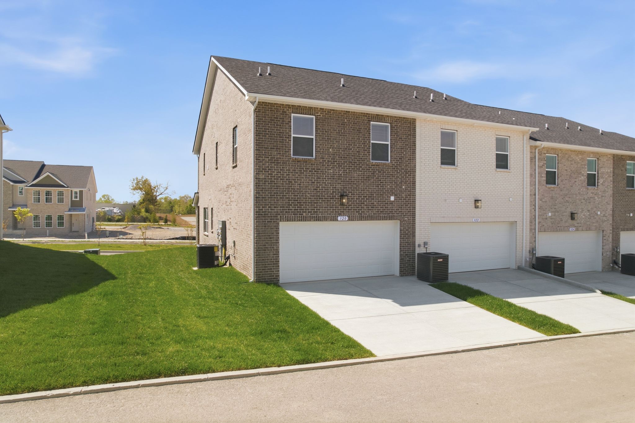 320 Lynwood Station Blvd