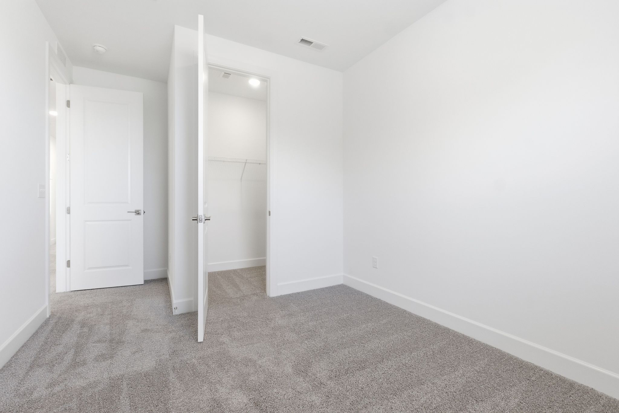 320 Lynwood Station Blvd