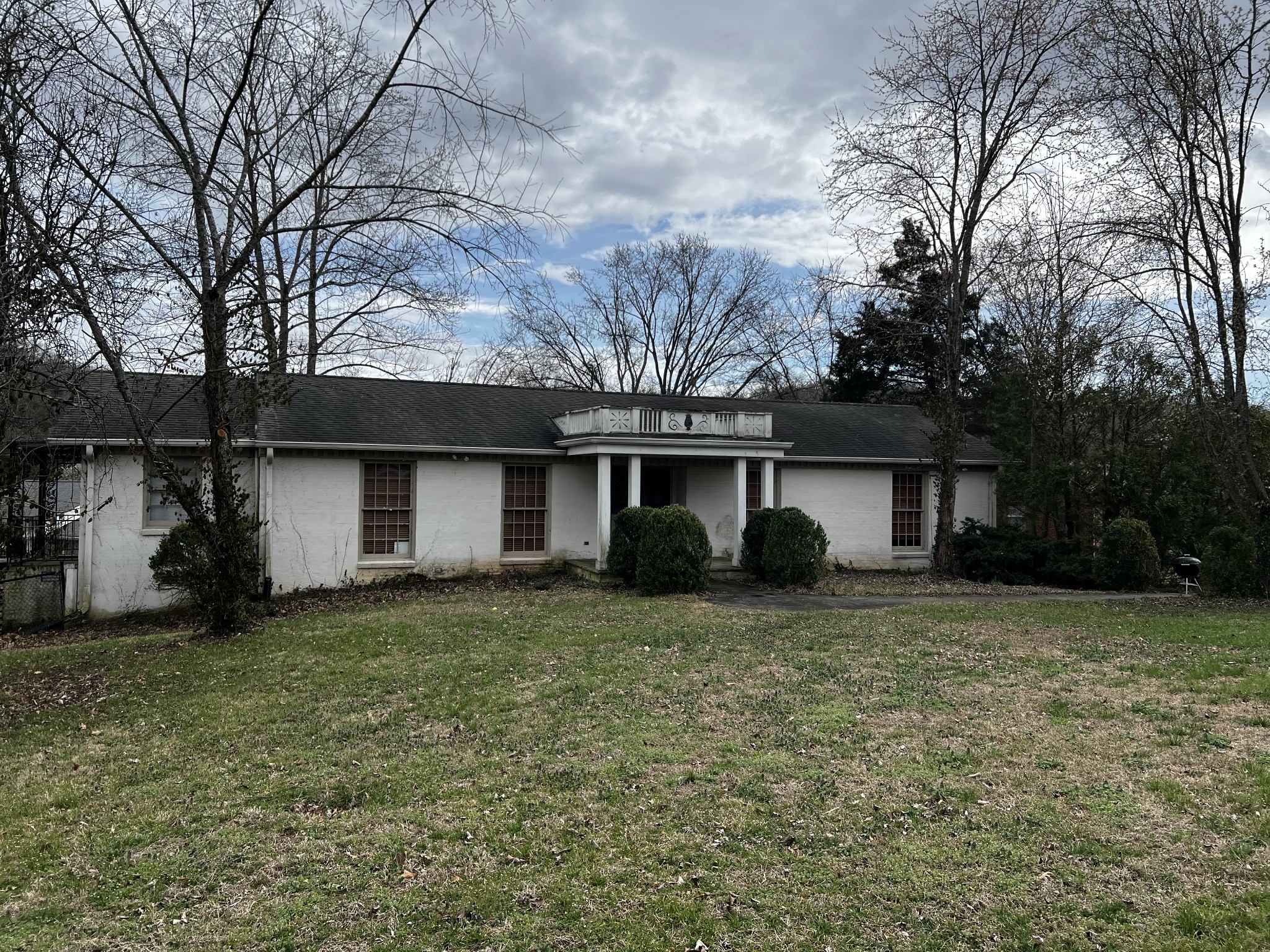 54 Vaughns Gap Rd