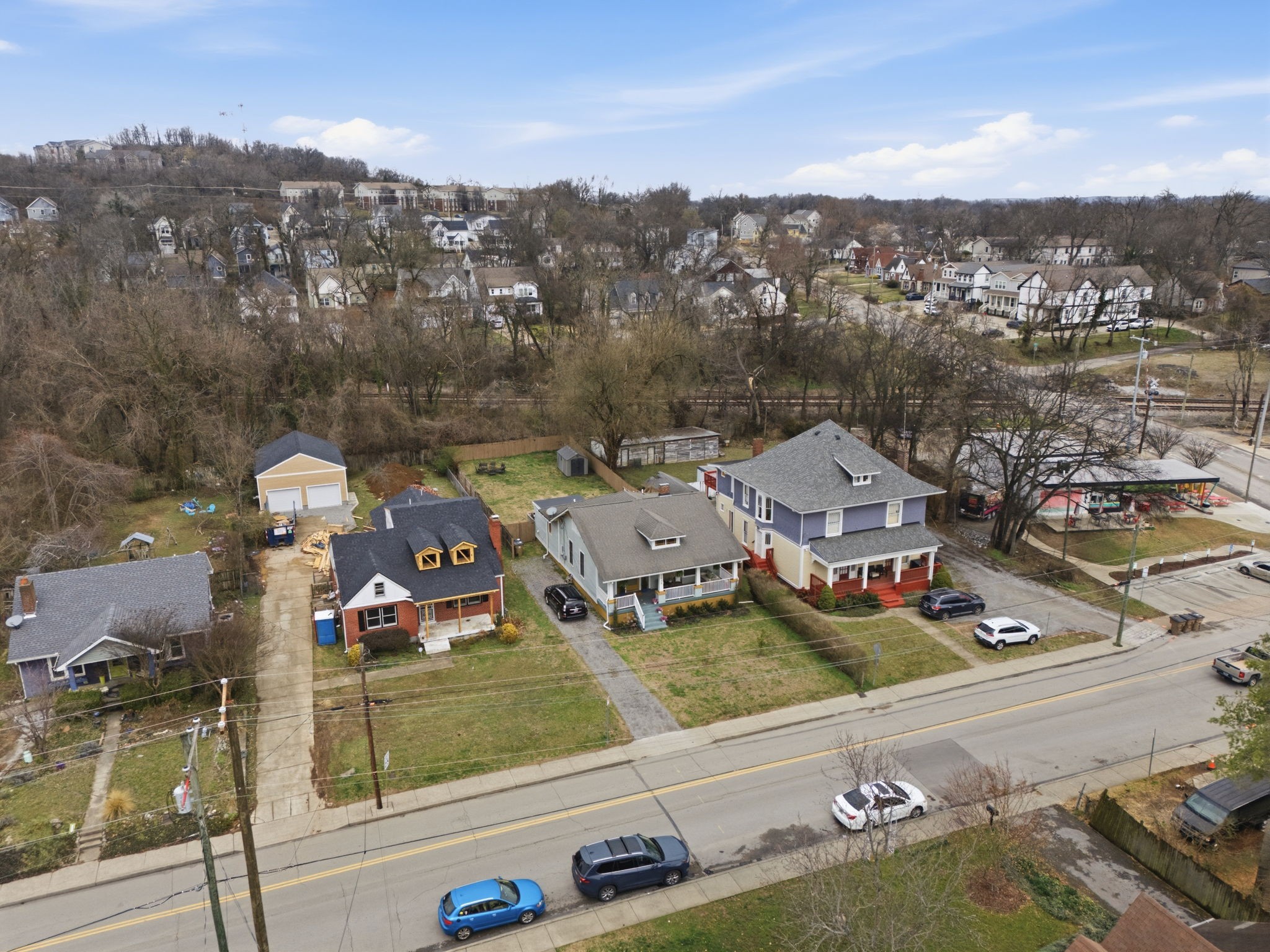 2035 Greenwood Ave