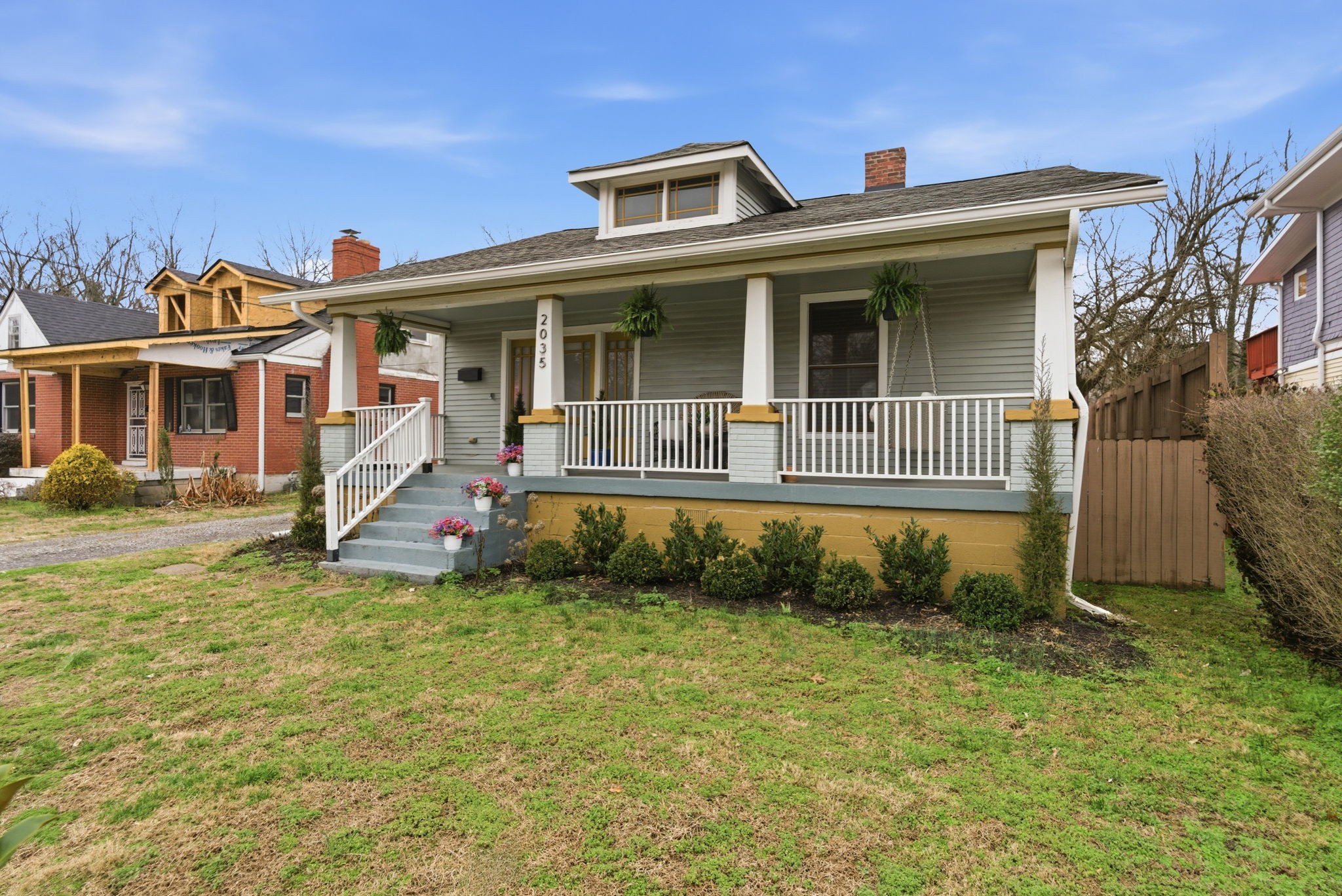 2035 Greenwood Ave