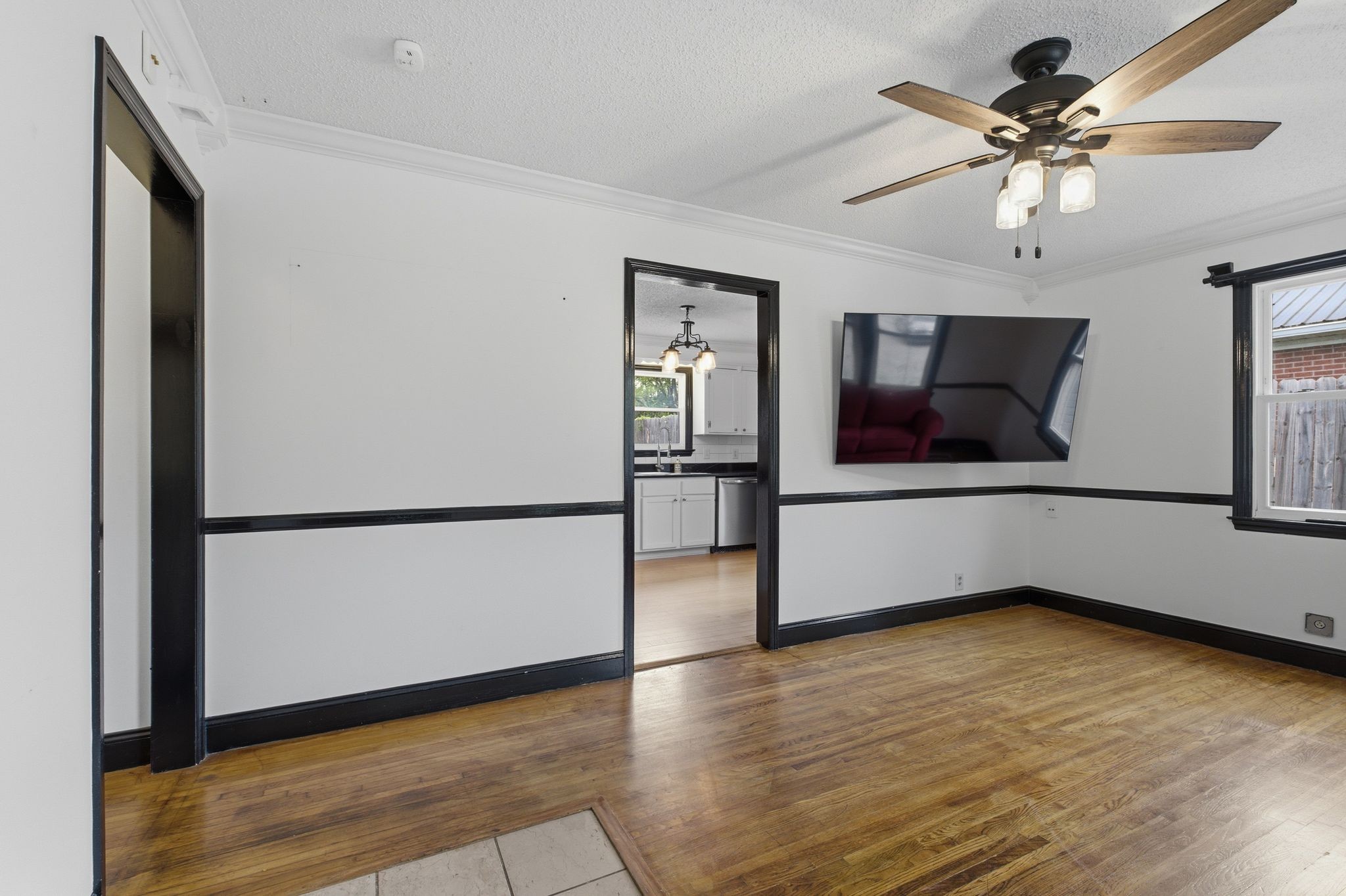 952 Colfax Drive