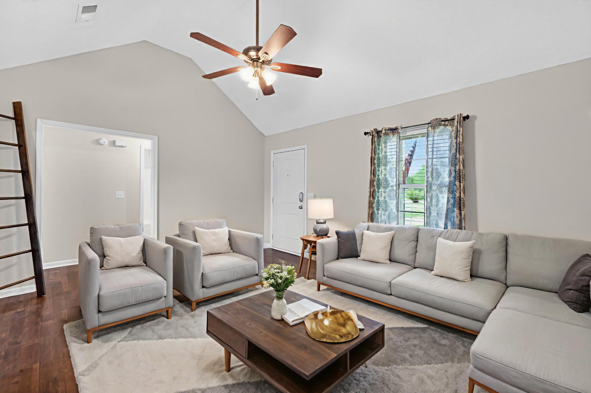 110 Vanessa Ct