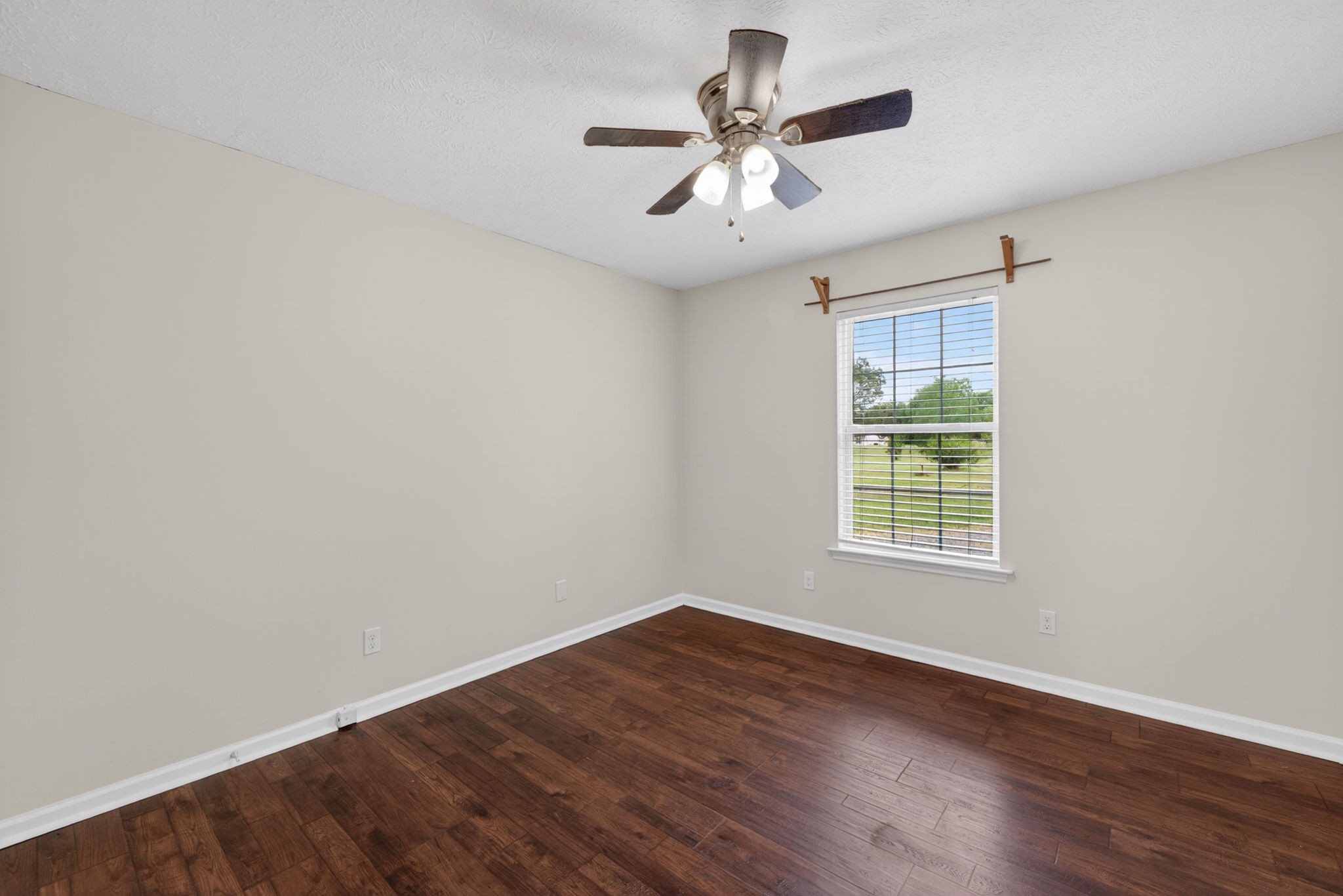 110 Vanessa Ct