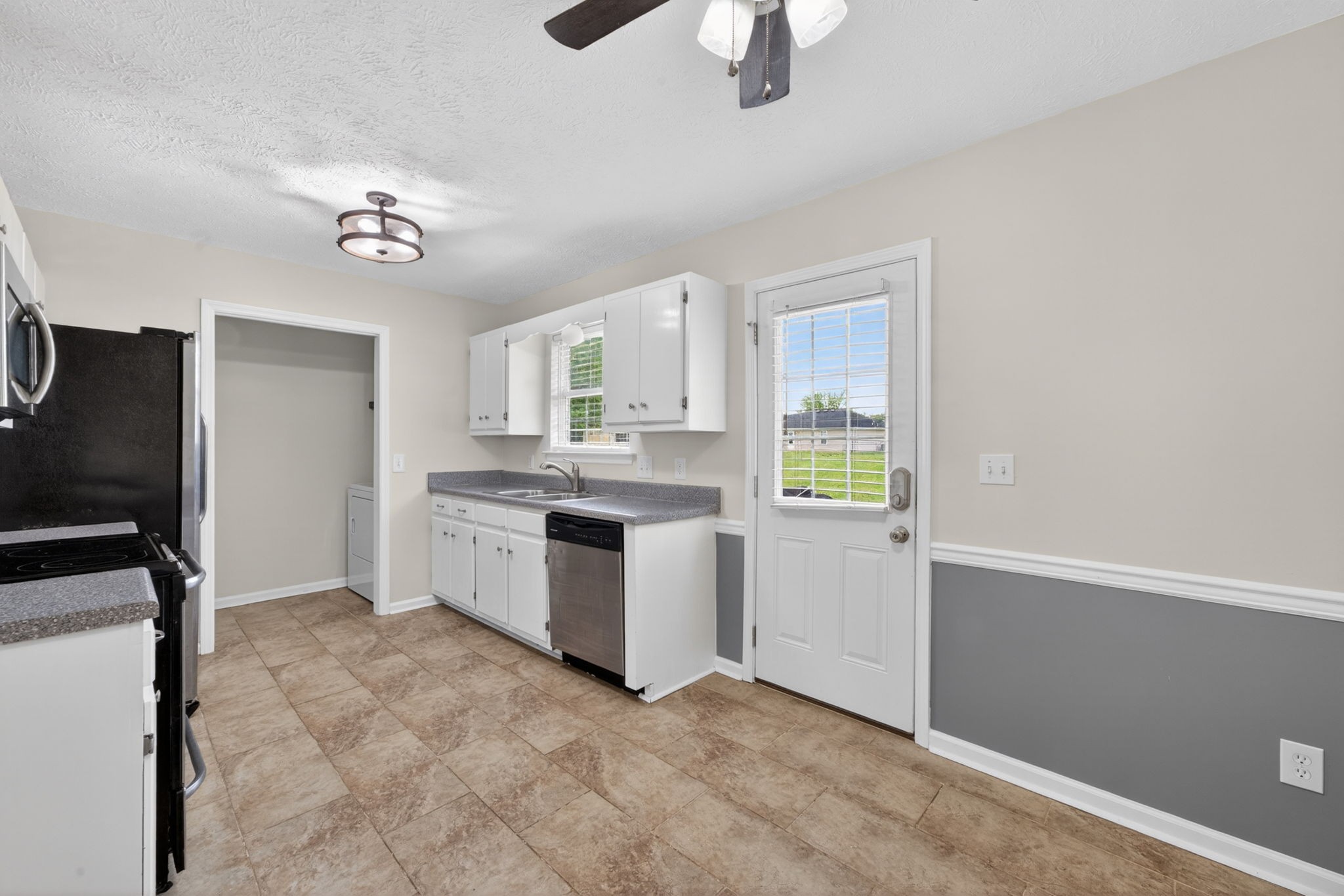 110 Vanessa Ct