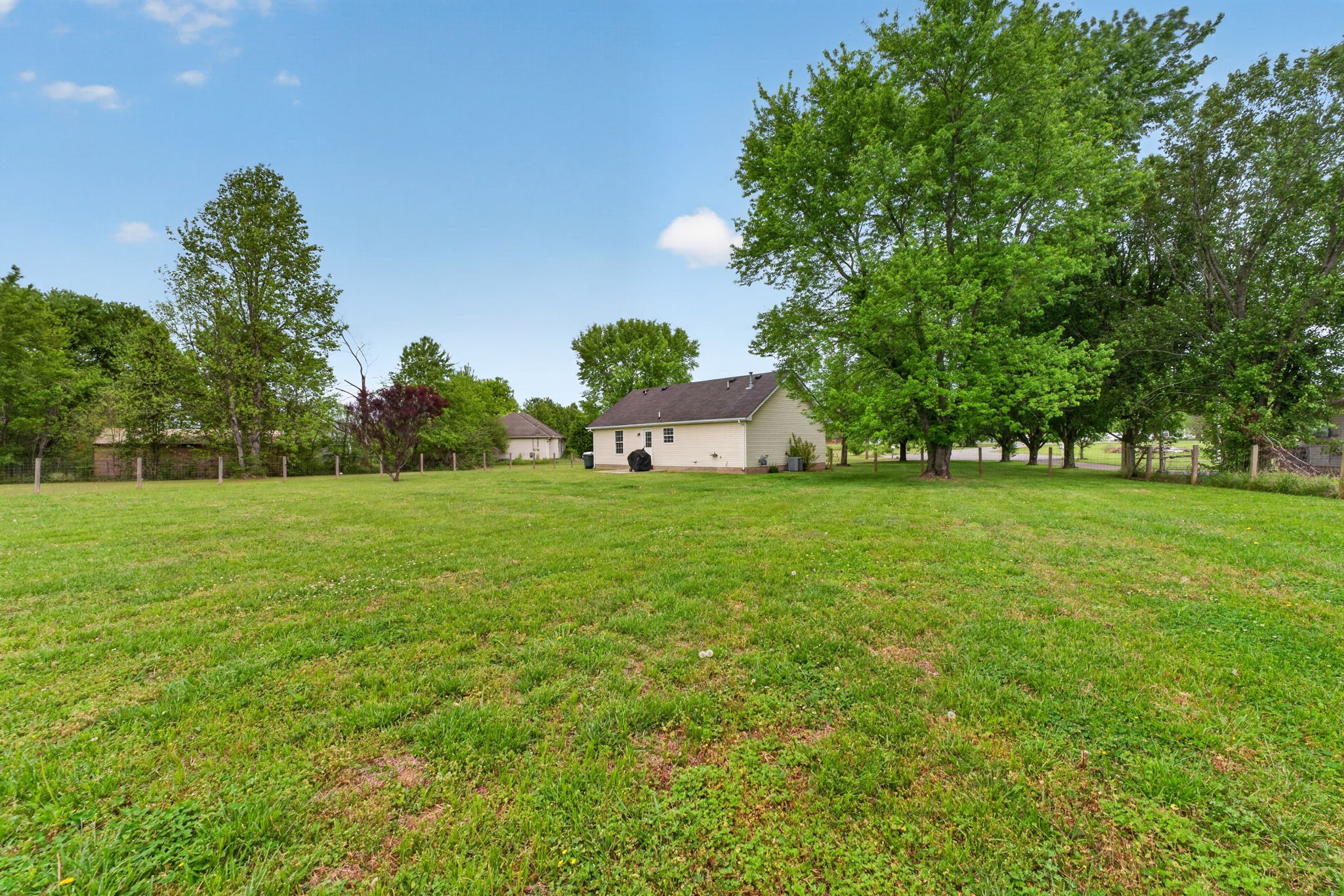 110 Vanessa Ct