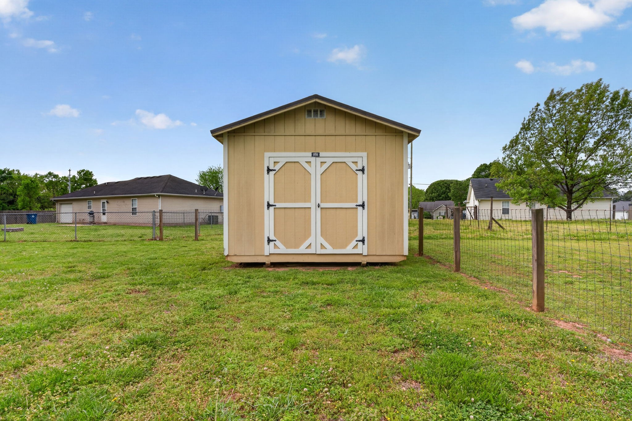 110 Vanessa Ct