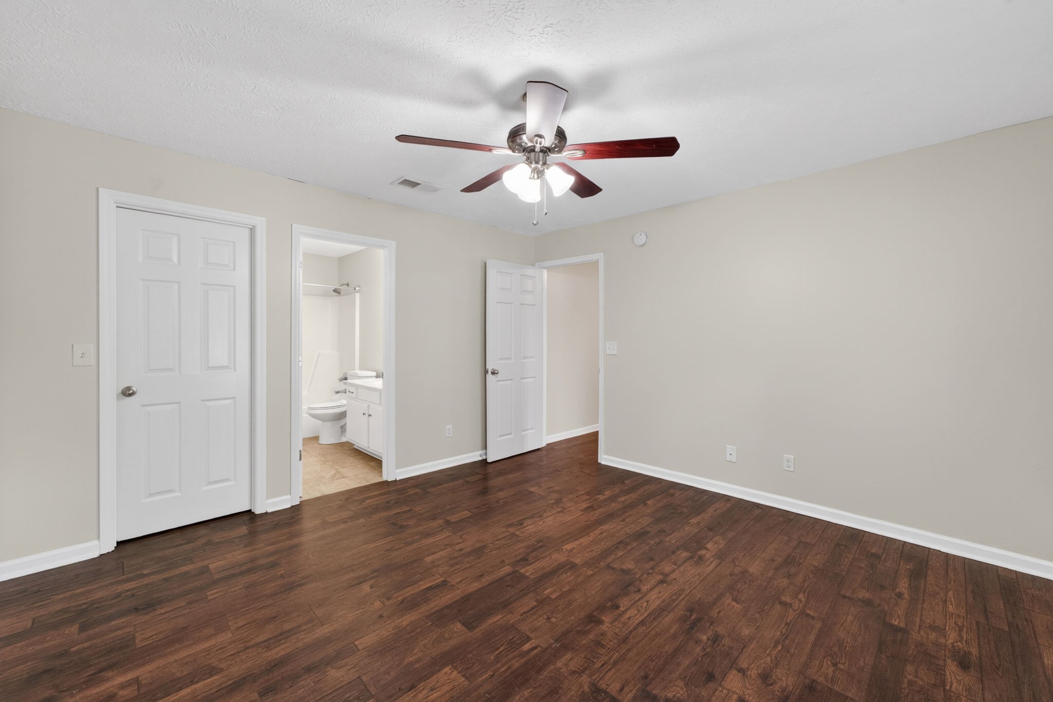 110 Vanessa Ct