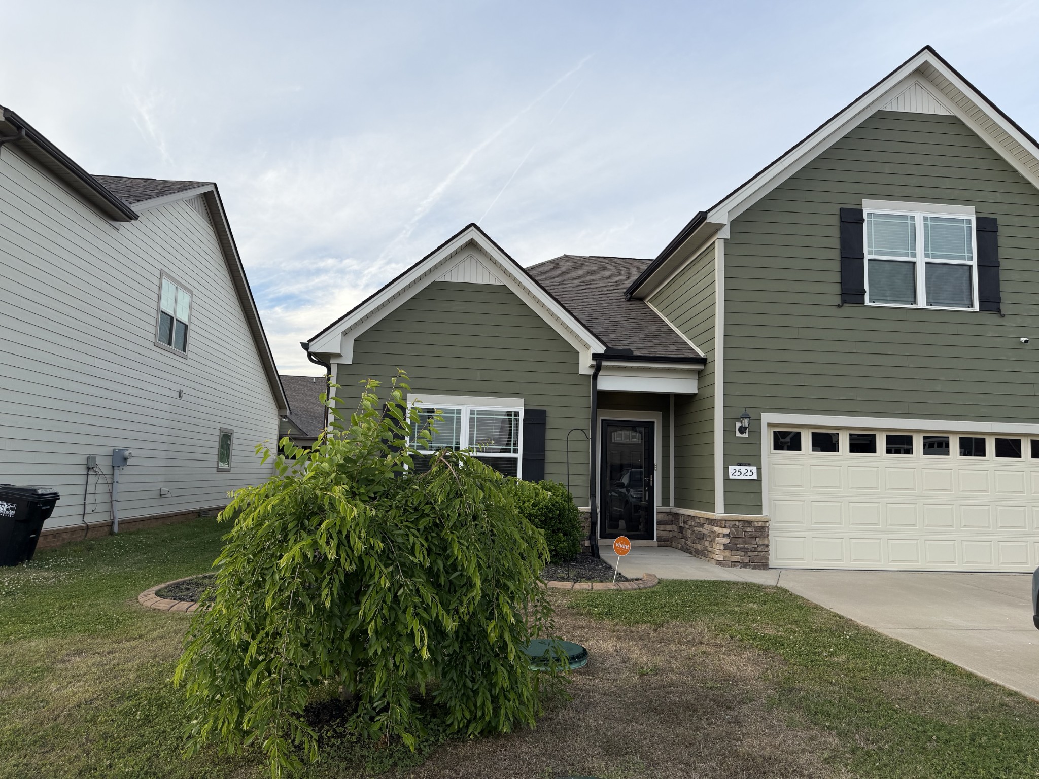 2525 Hollis Dr