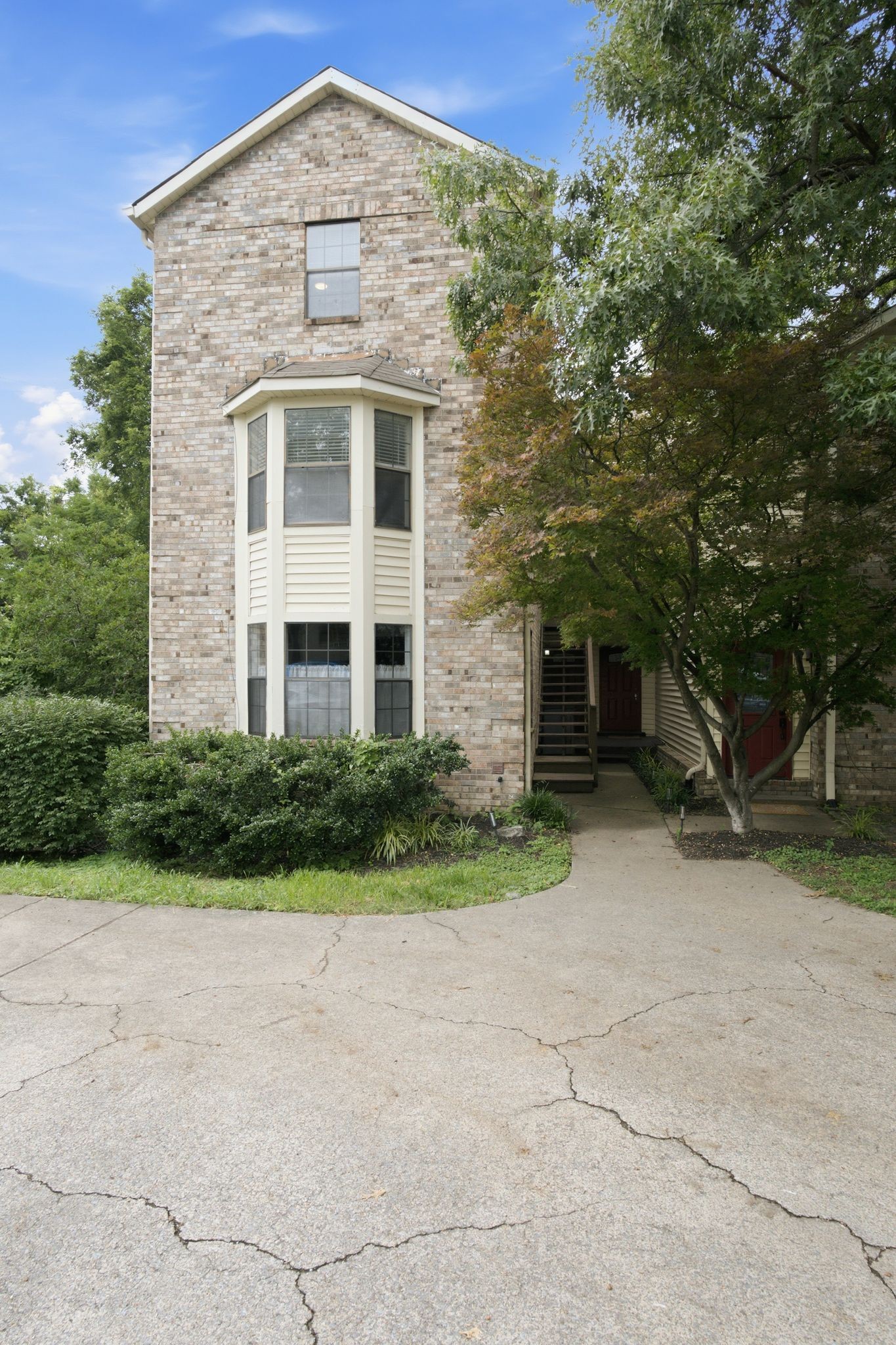 515 Chesterfield Ave Unit: F