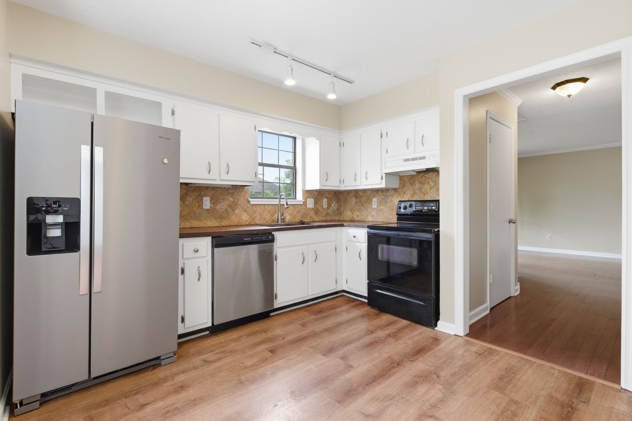 515 Chesterfield Ave Unit: F
