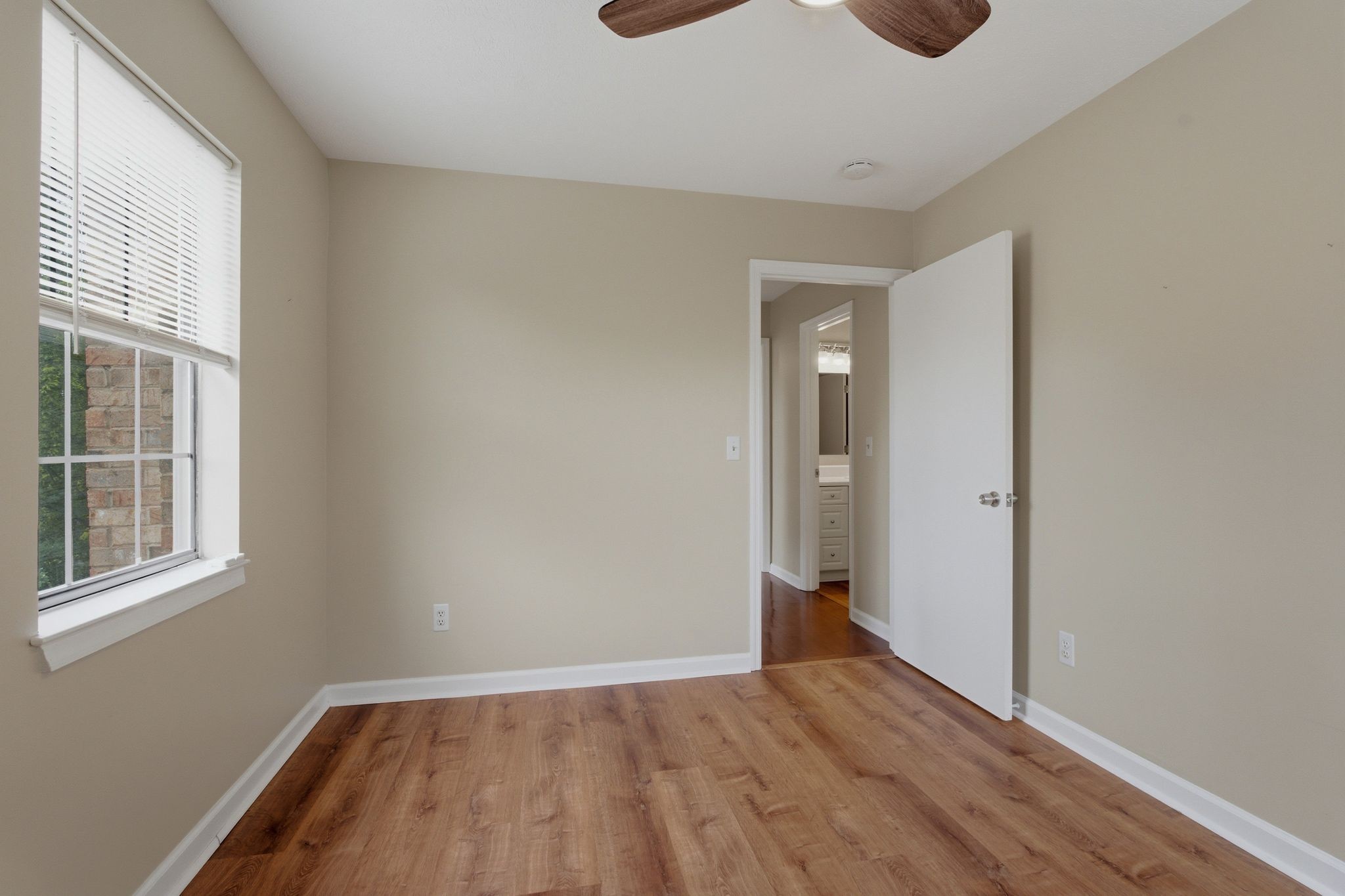 515 Chesterfield Ave Unit: F