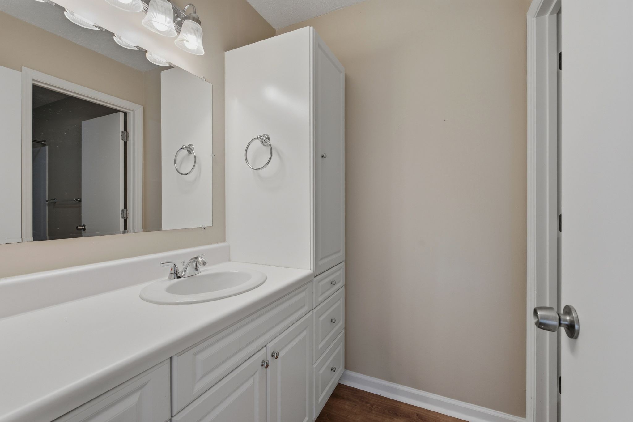 515 Chesterfield Ave Unit: F