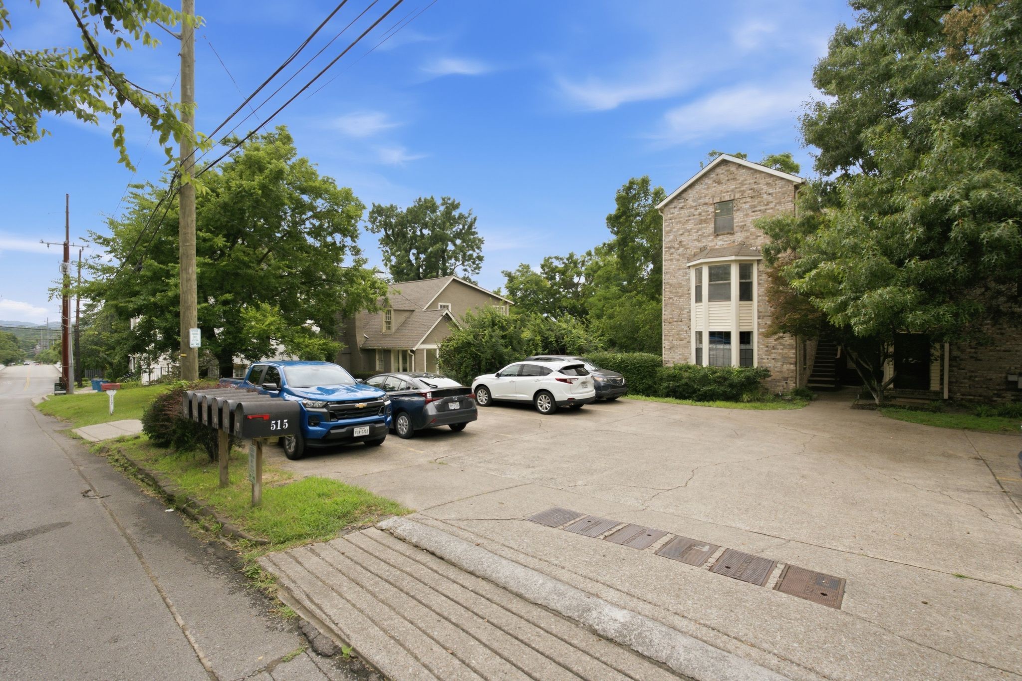 515 Chesterfield Ave Unit: F