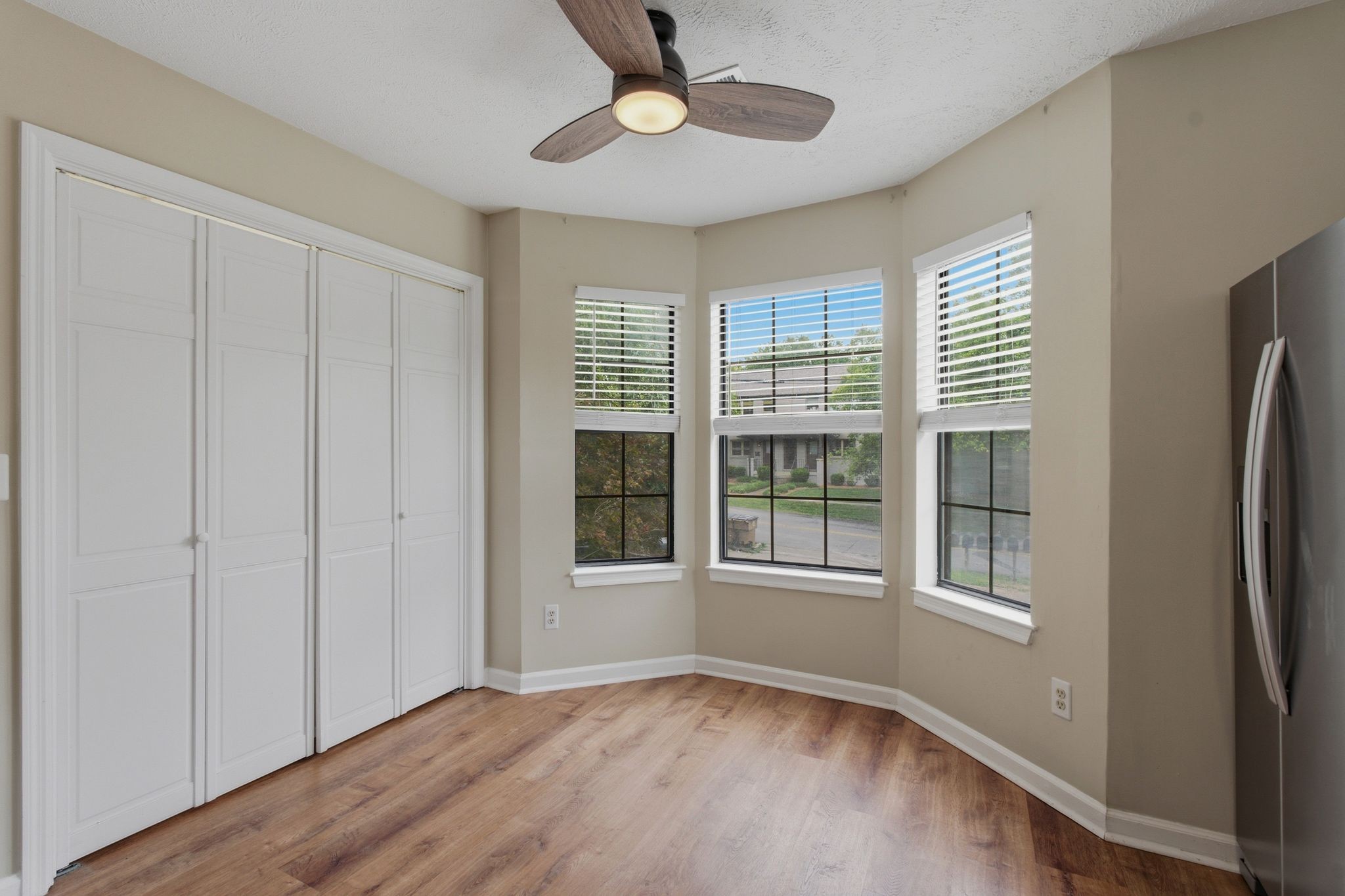 515 Chesterfield Ave Unit: F