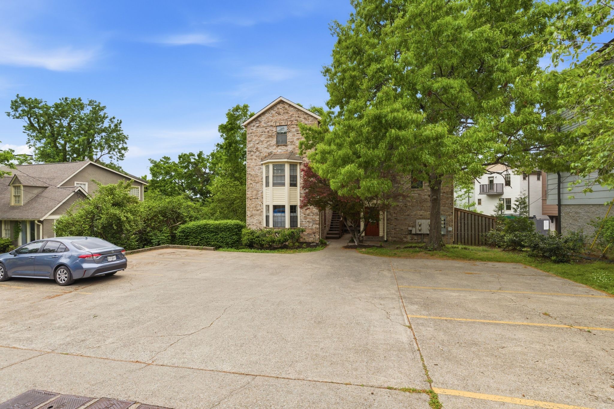 515 Chesterfield Ave Unit: F