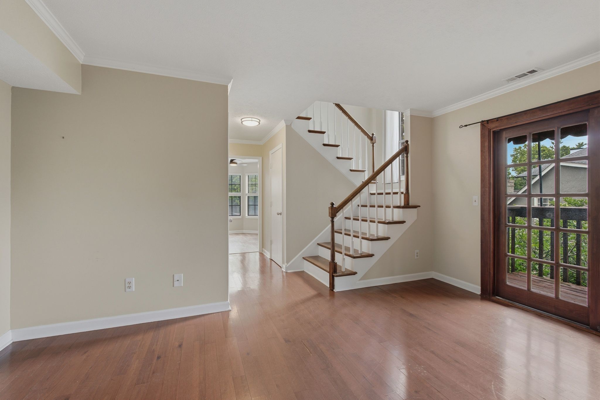 515 Chesterfield Ave Unit: F