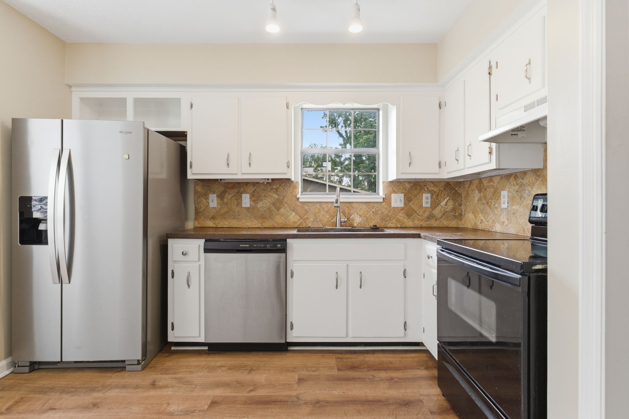 515 Chesterfield Ave Unit: F