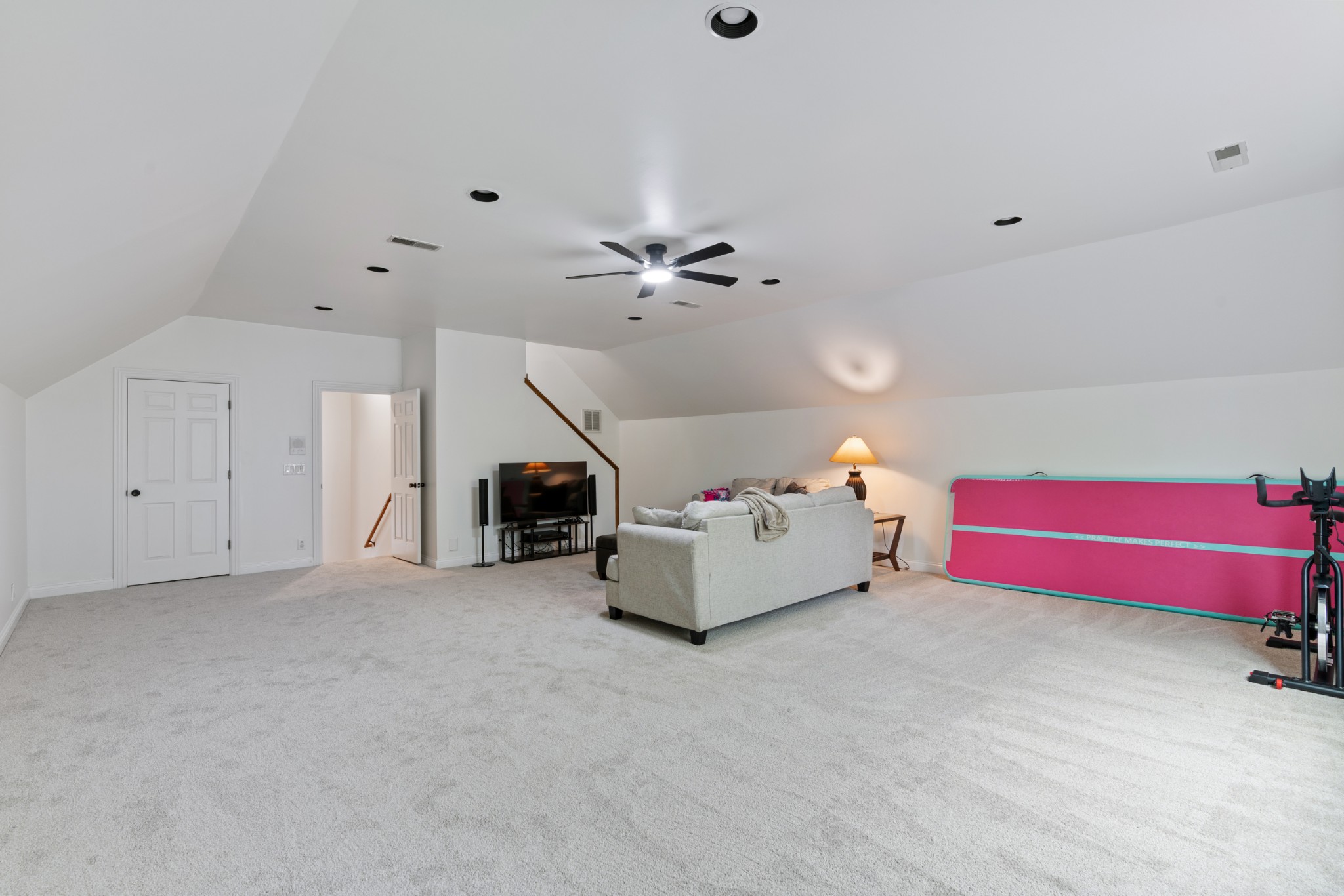 9359 Ansley Ln