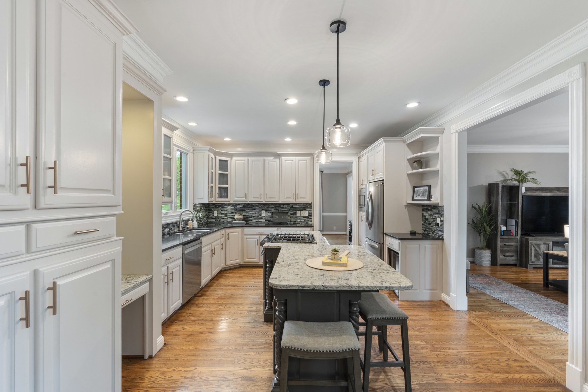 9359 Ansley Ln