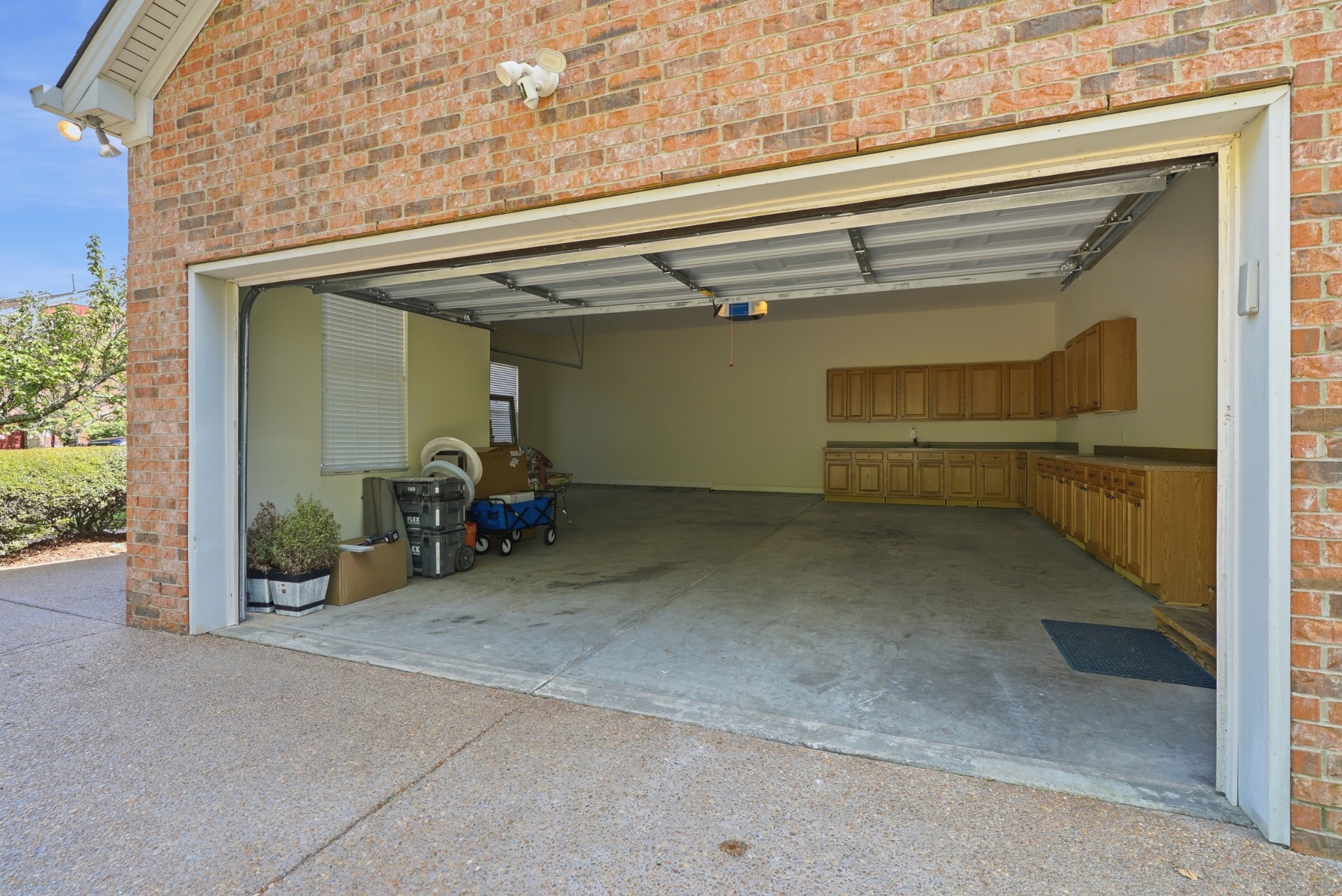6517 Turnberry Way