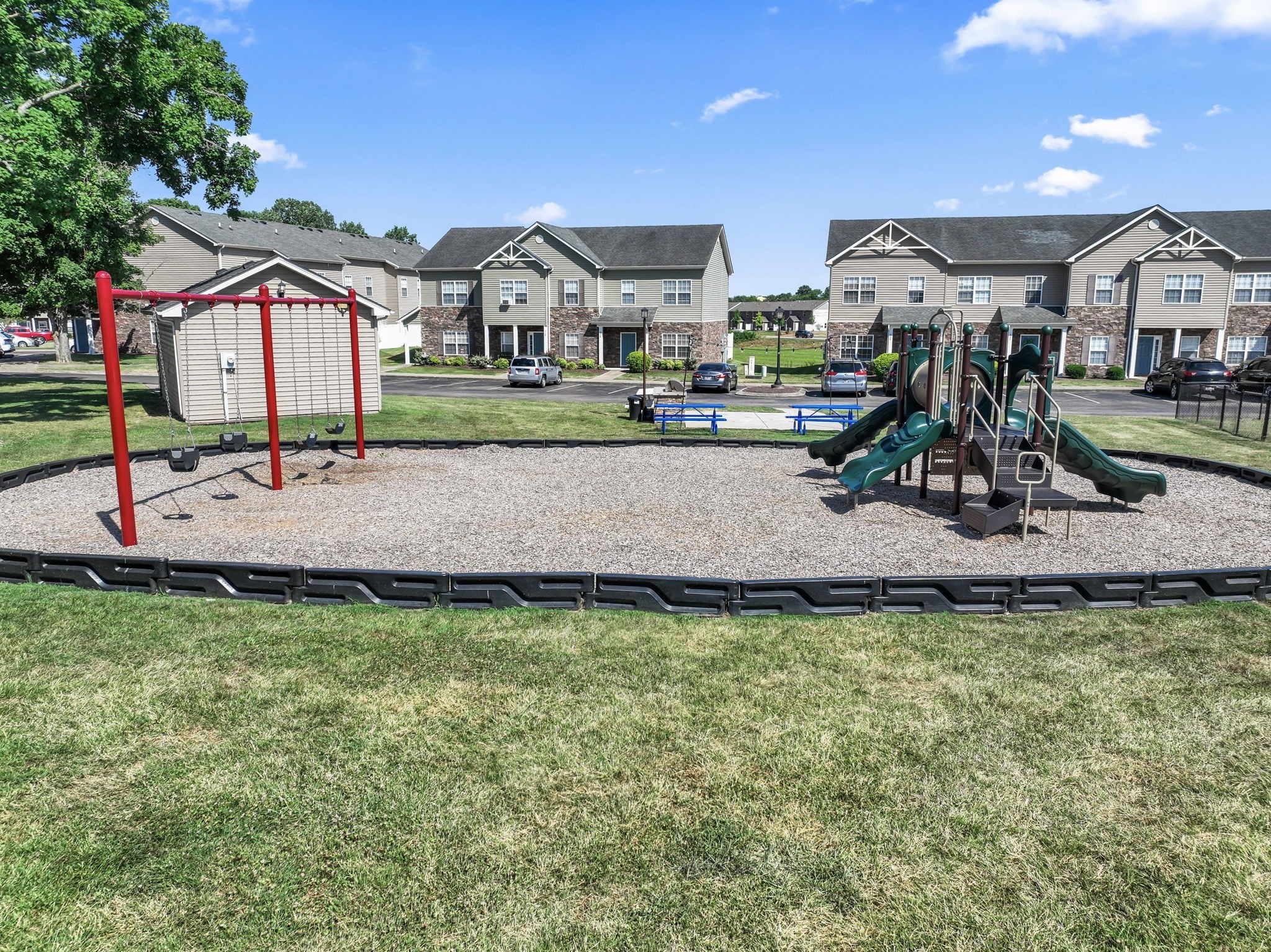 1052 Pinehurst Dr
