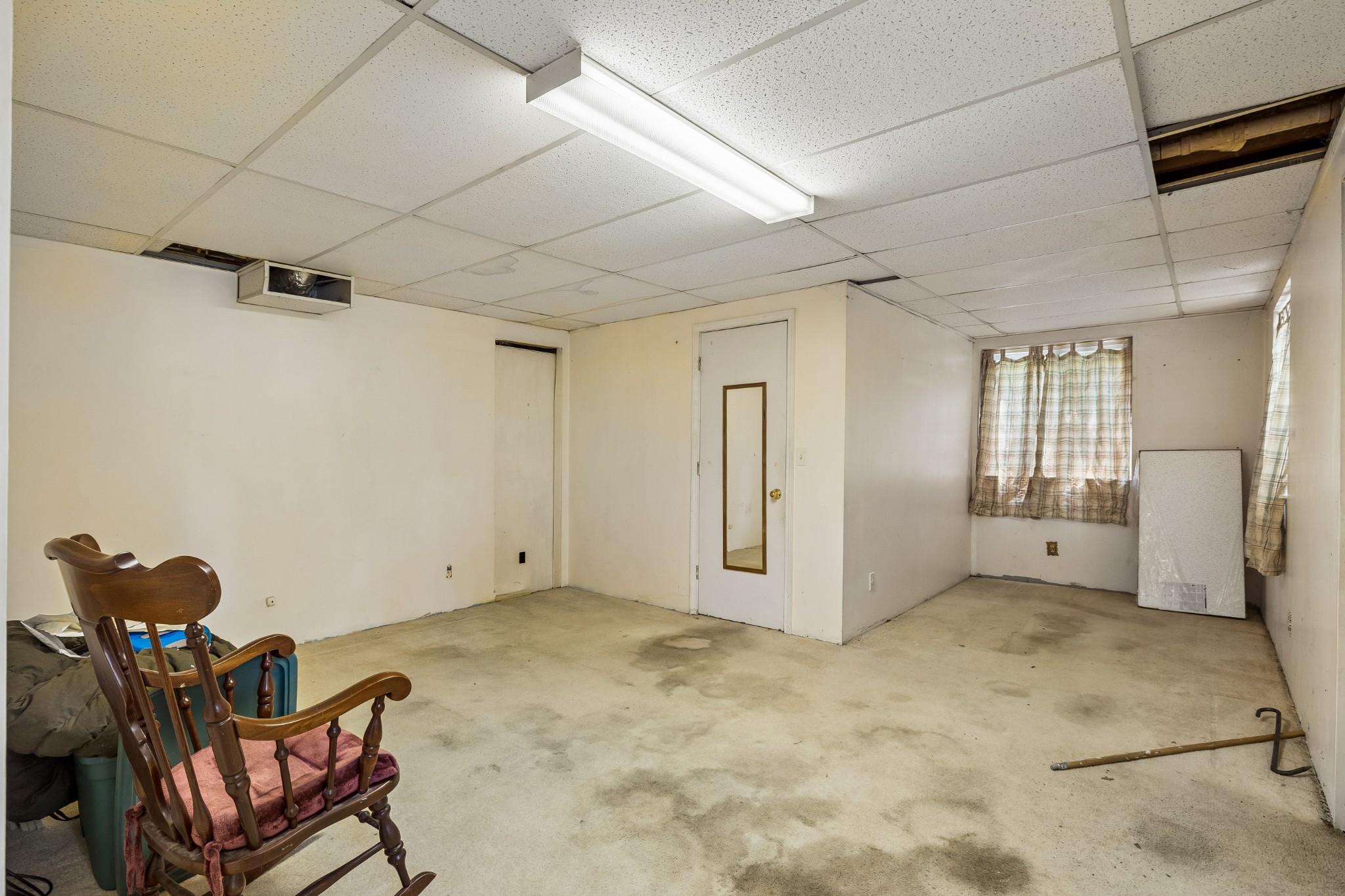 505 Foothill Dr