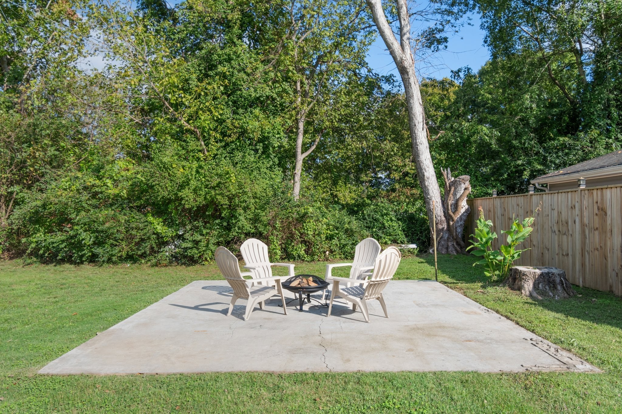 1305 Chickering Dr