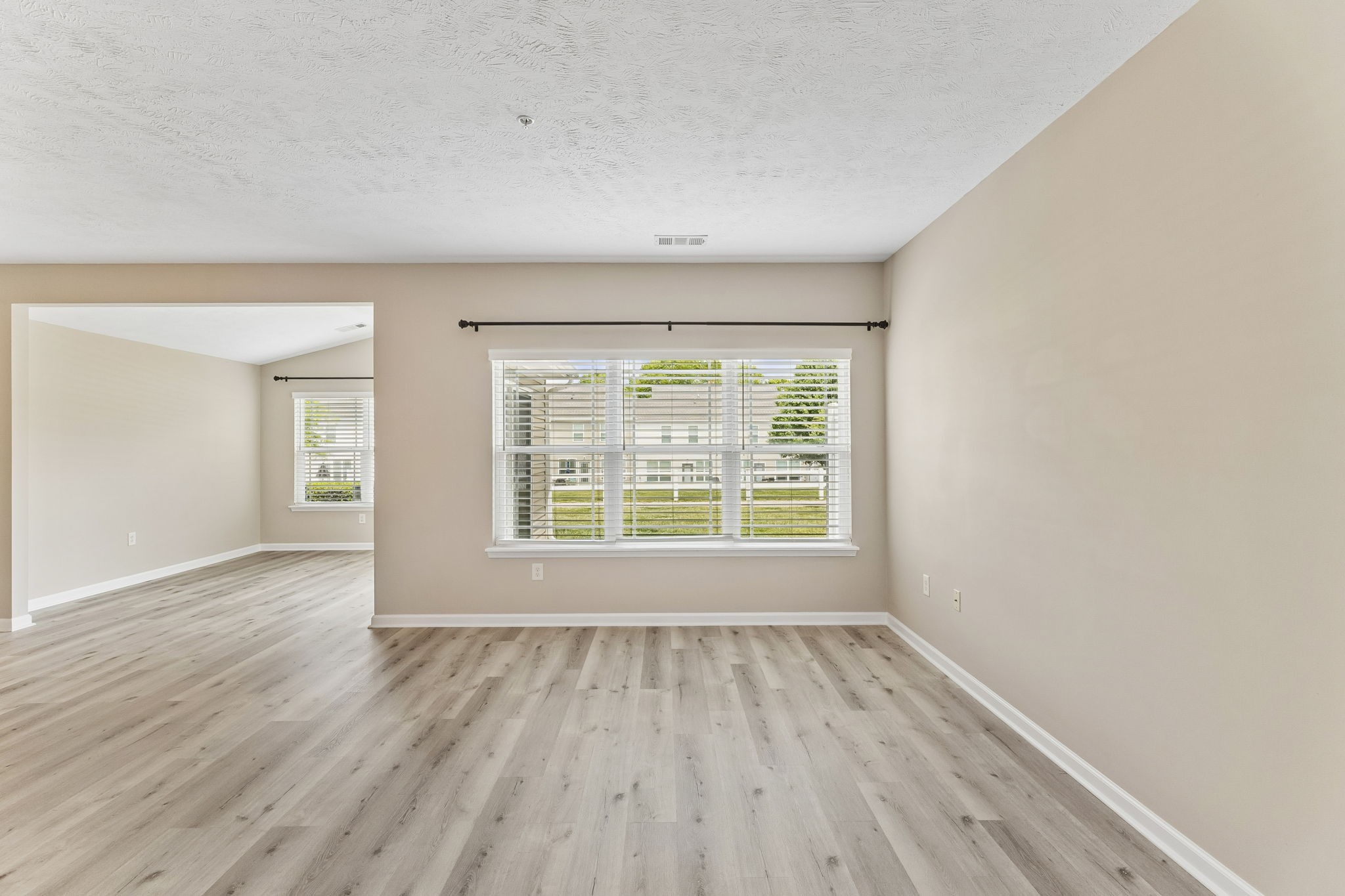 1069 Somerset Springs Dr