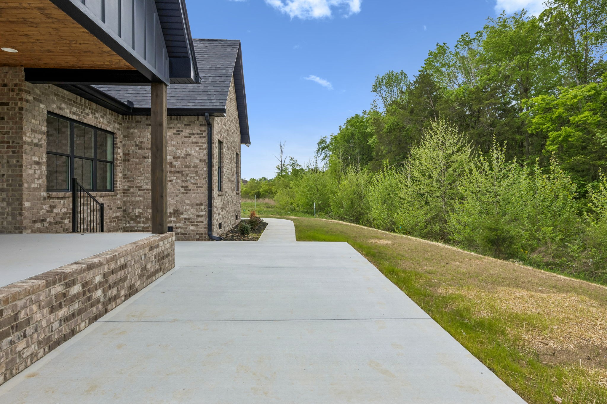 1717 Rhonda Dr