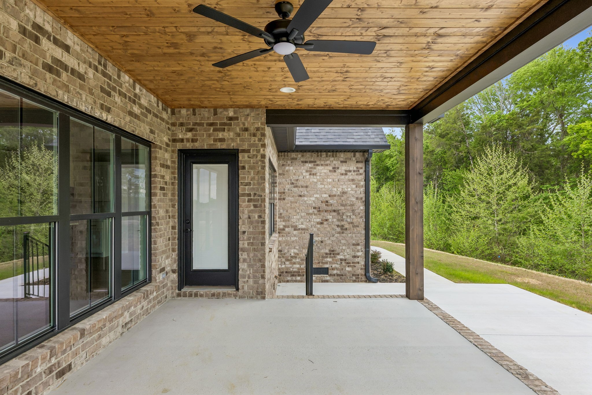 1717 Rhonda Dr