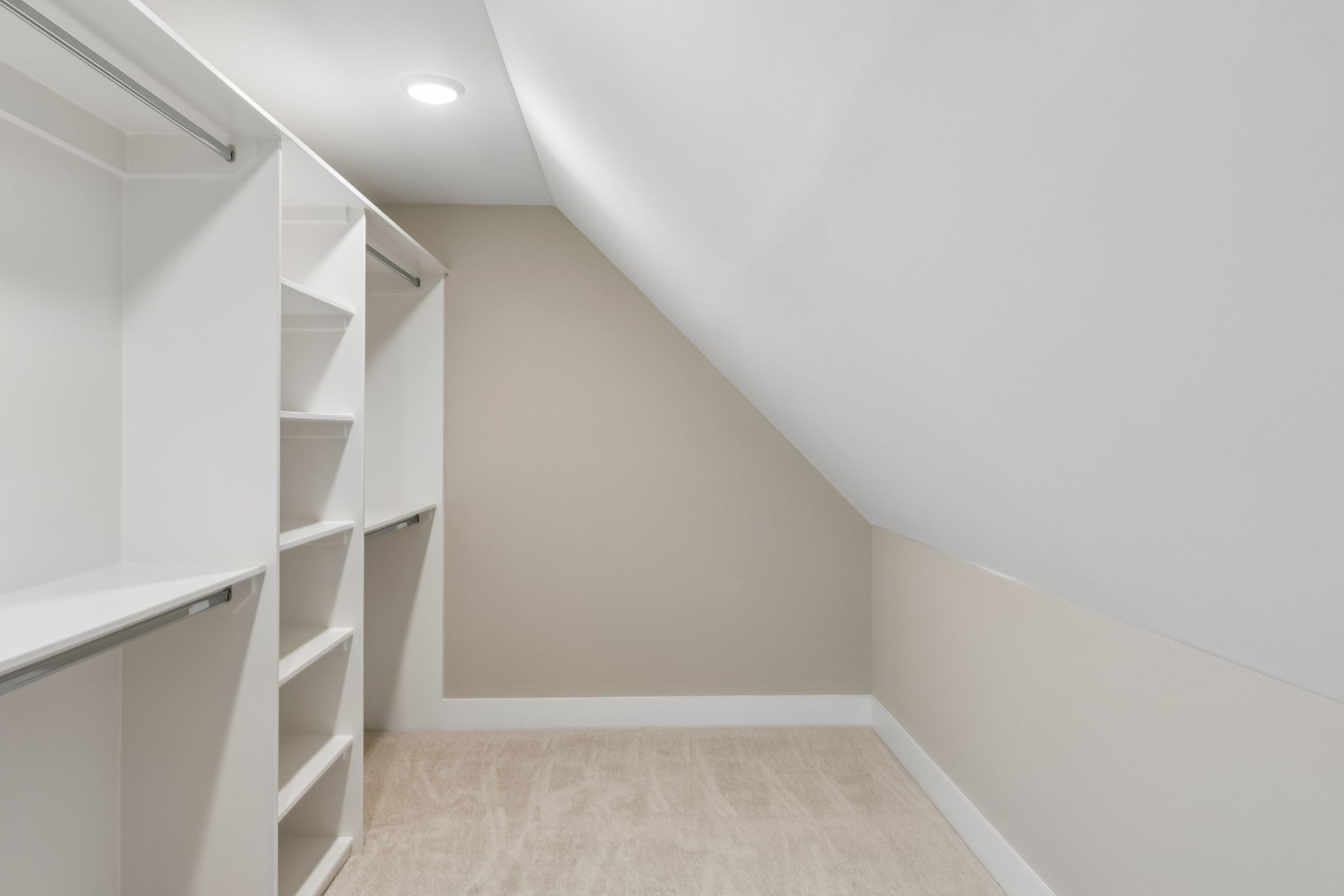 1717 Rhonda Dr