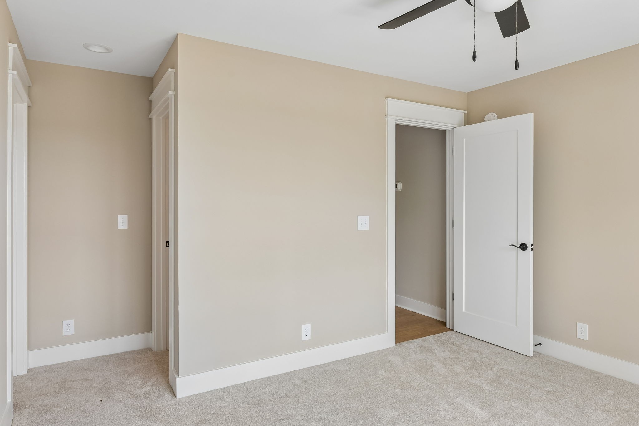 1717 Rhonda Dr