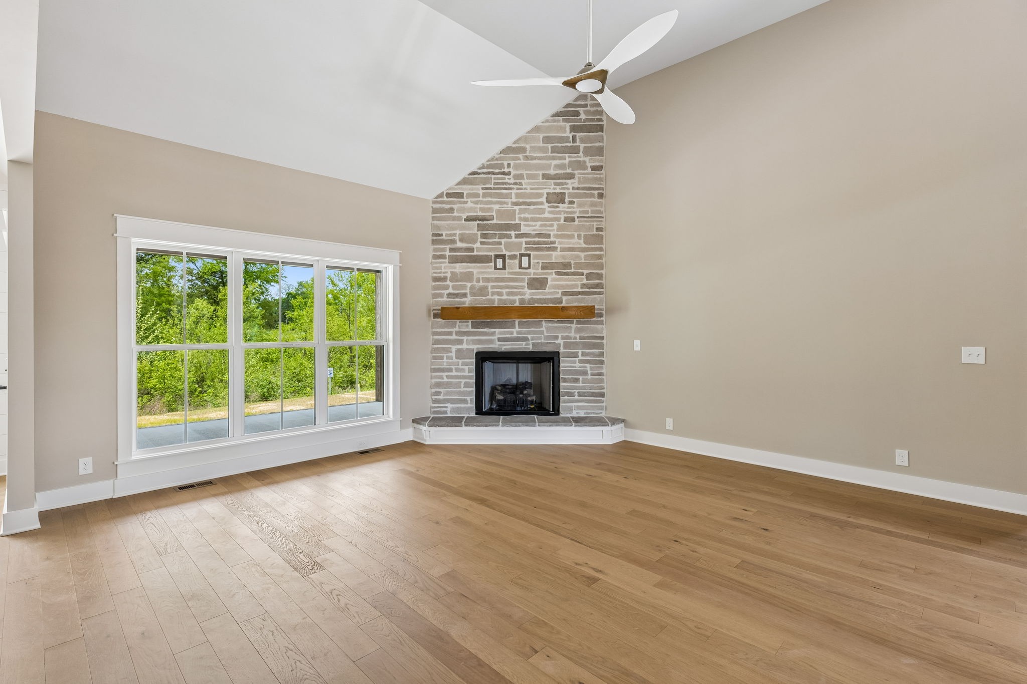 1717 Rhonda Dr