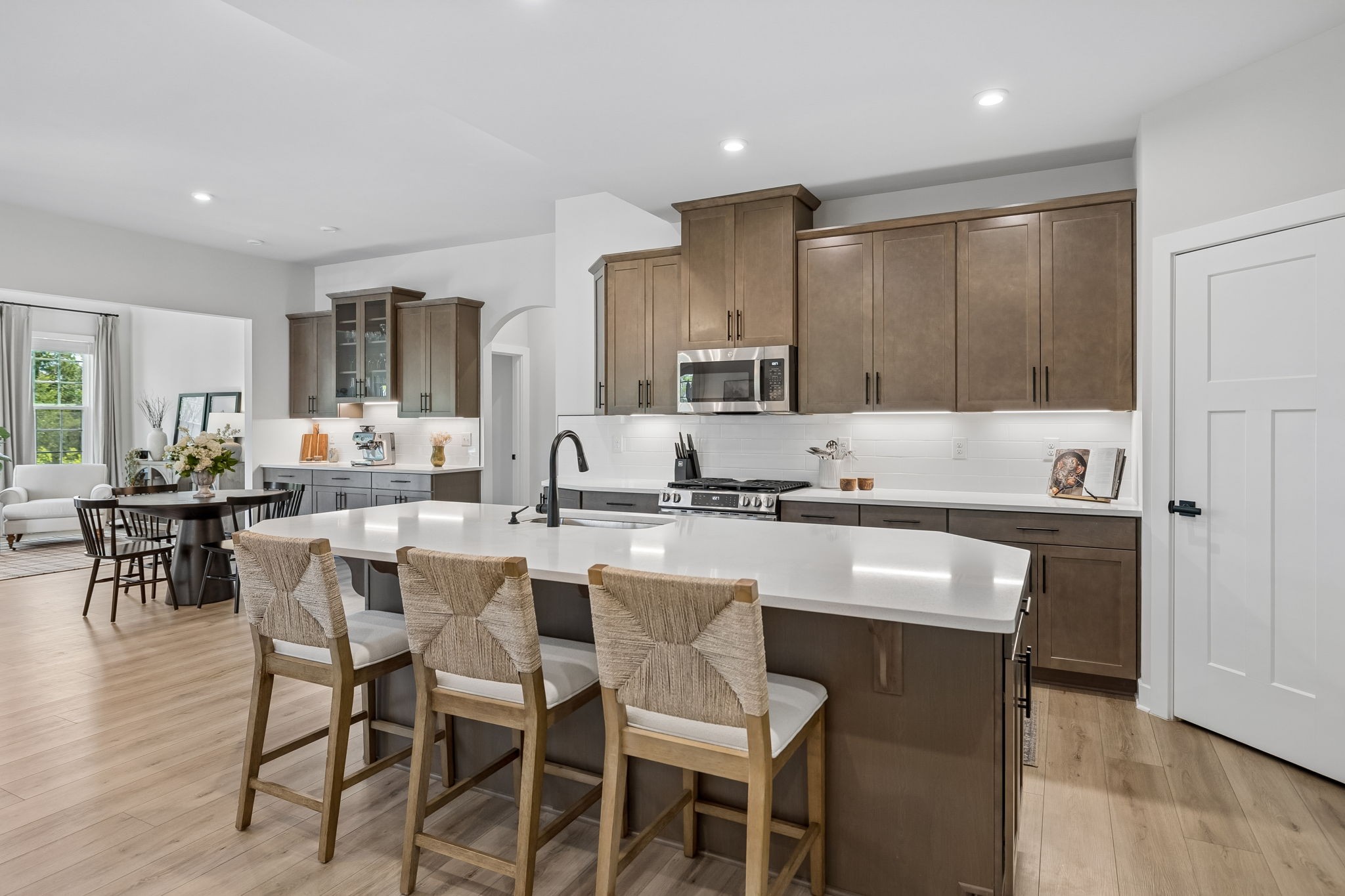 3015 Canyon Echo Dr