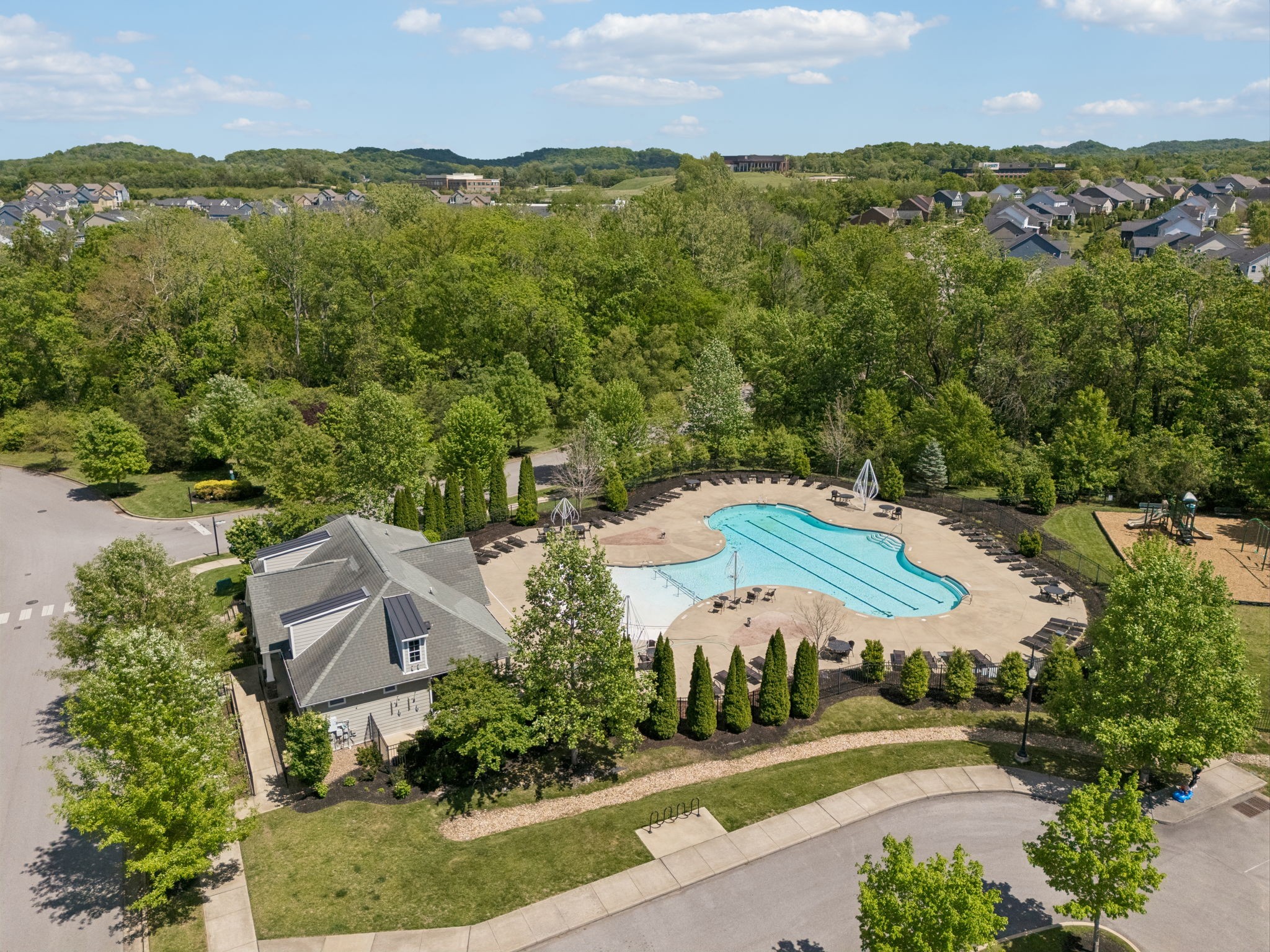 3015 Canyon Echo Dr
