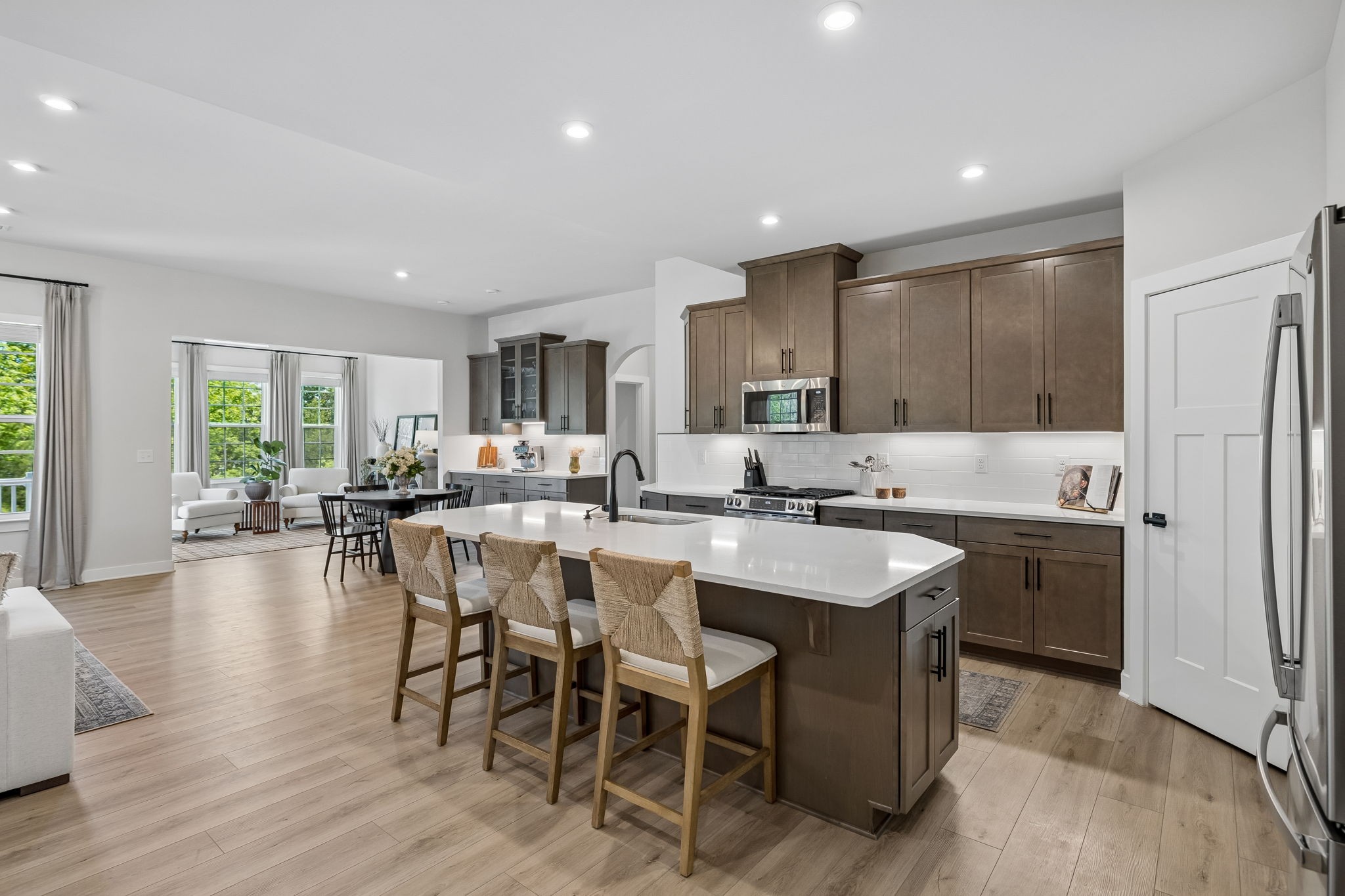3015 Canyon Echo Dr
