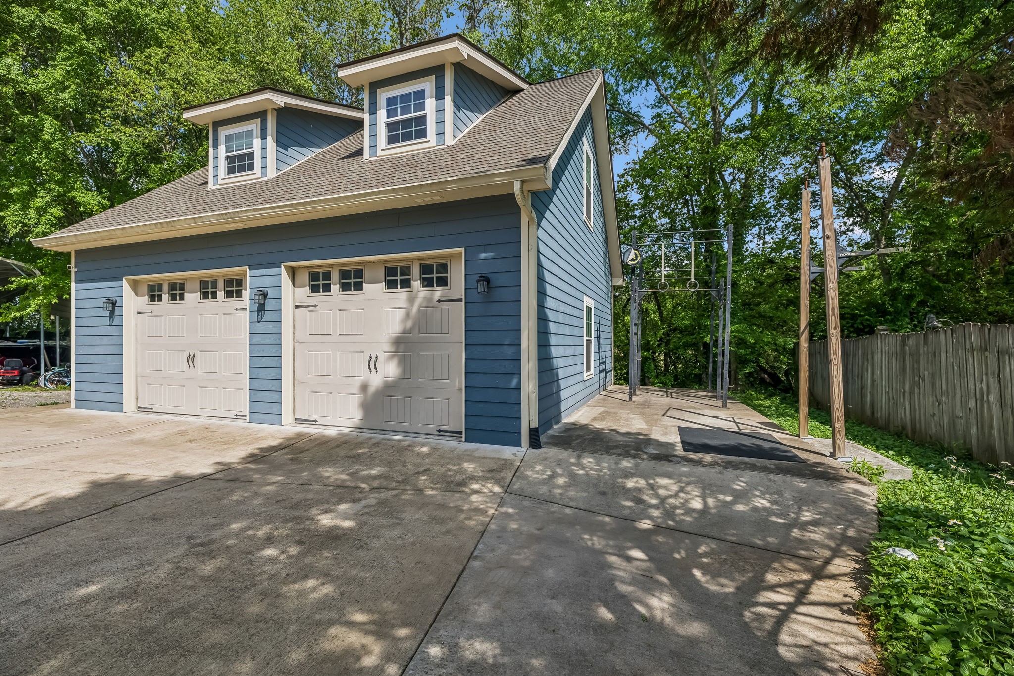 3516 Laurel Court