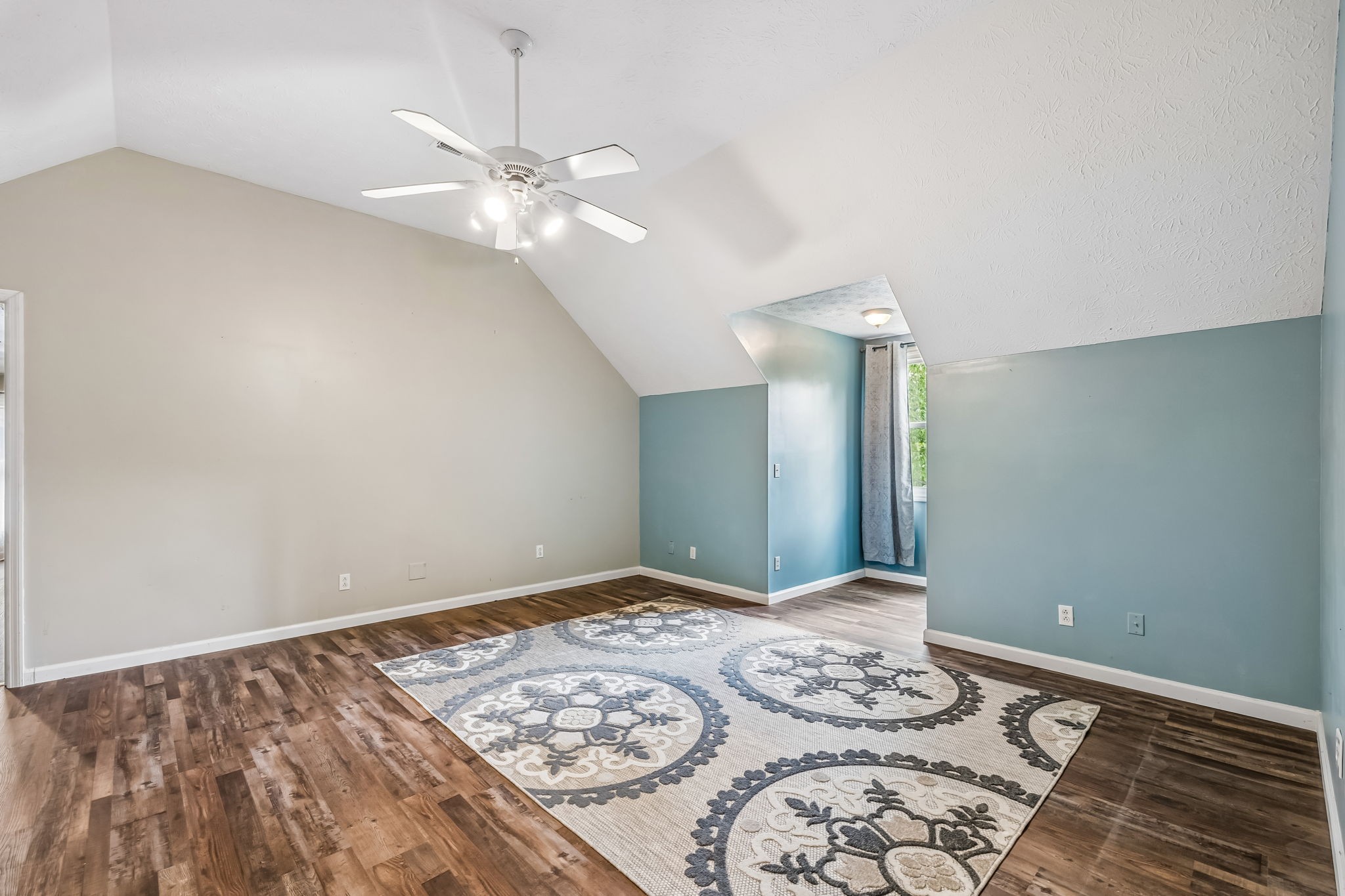 3516 Laurel Court
