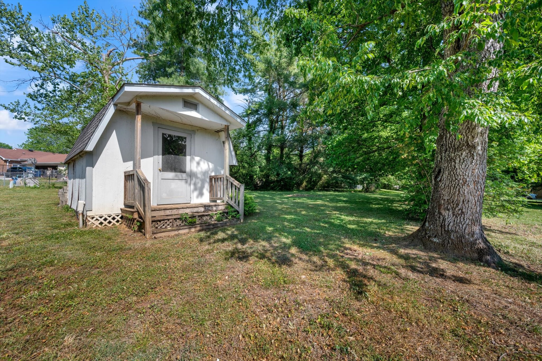 2116 Stonebrook Dr