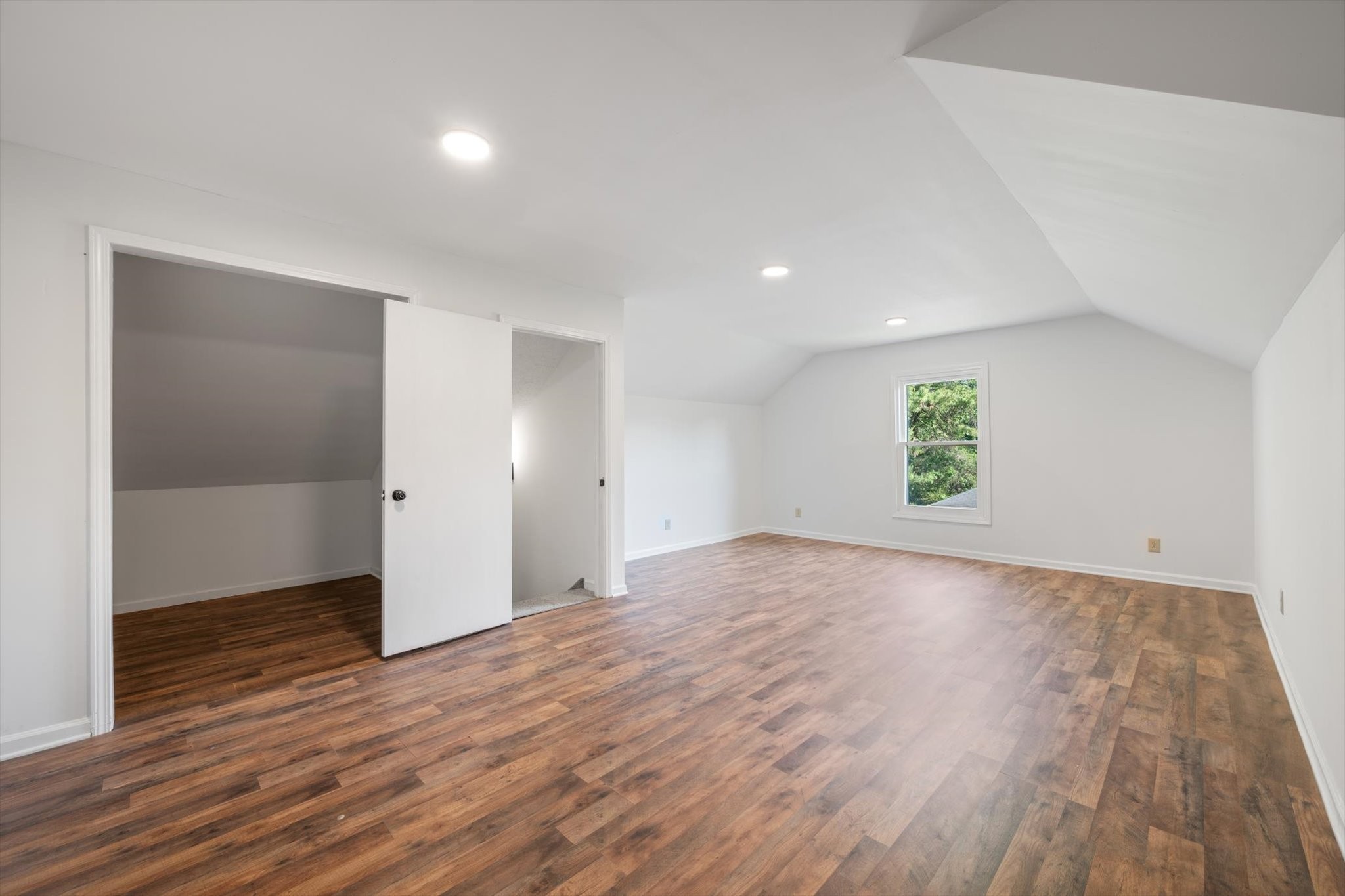 2116 Stonebrook Dr