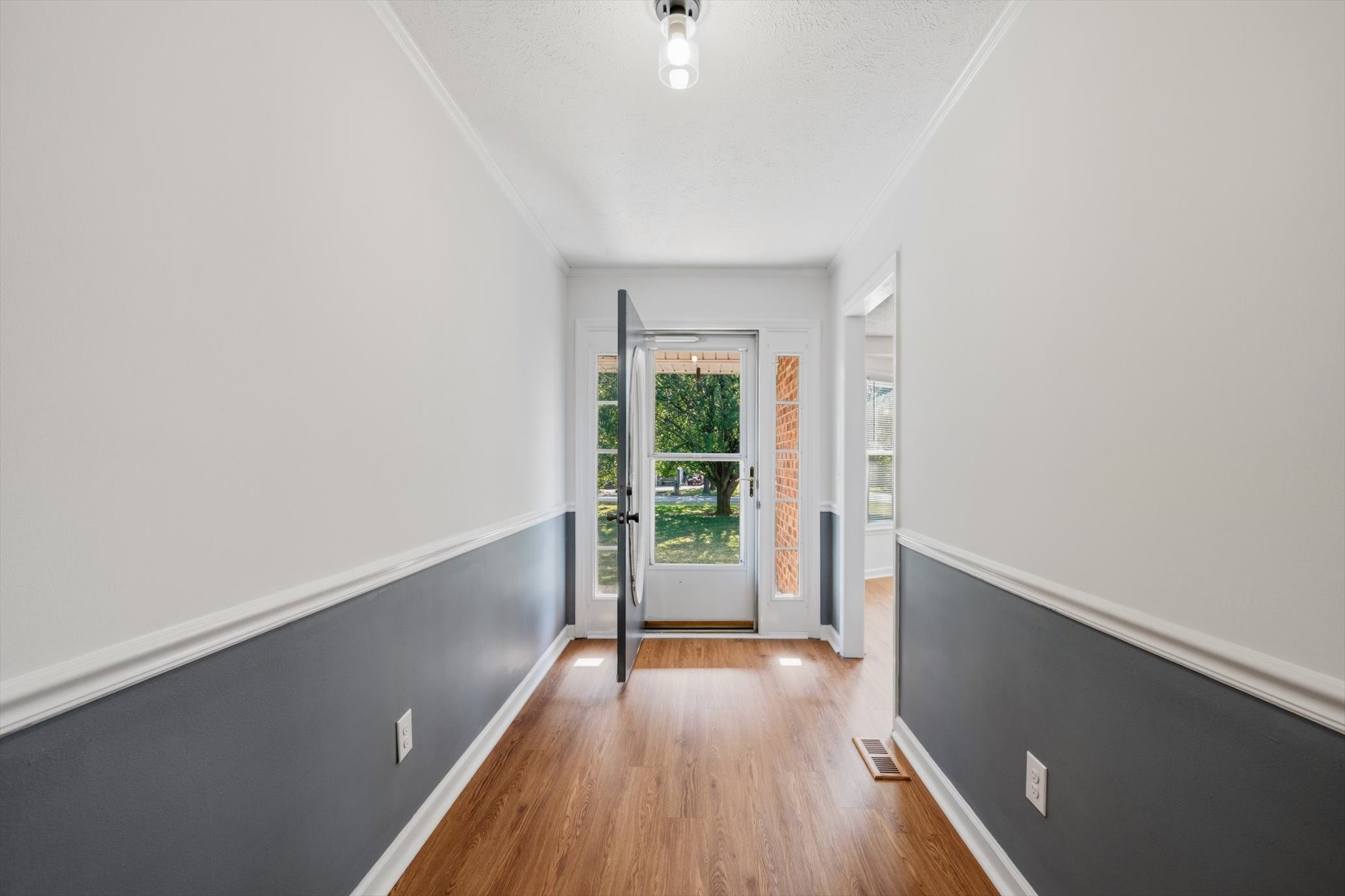 2116 Stonebrook Dr